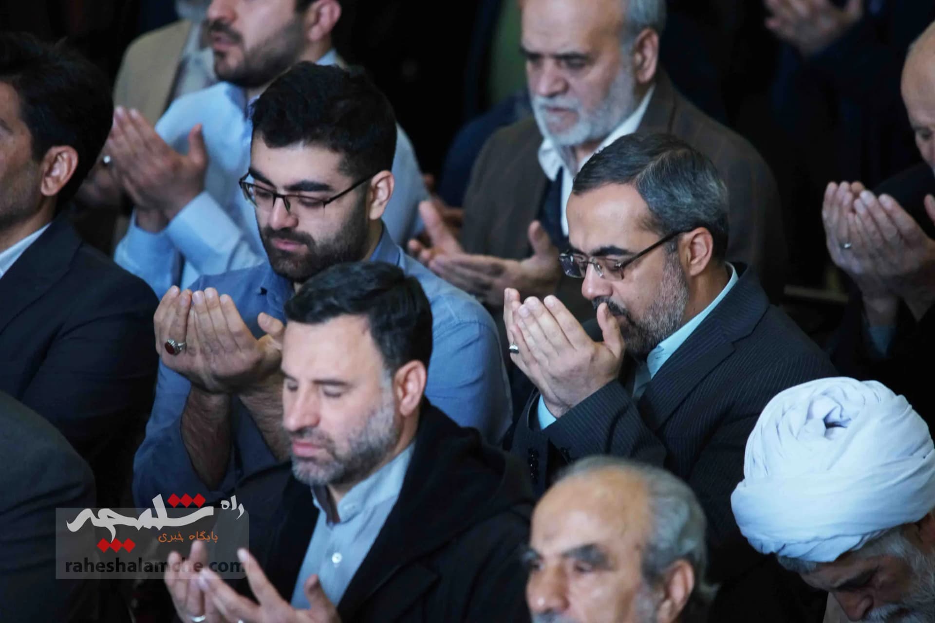 نمازجمعه این هفته تهران برگزار شد +تصاویر — تصویر 30