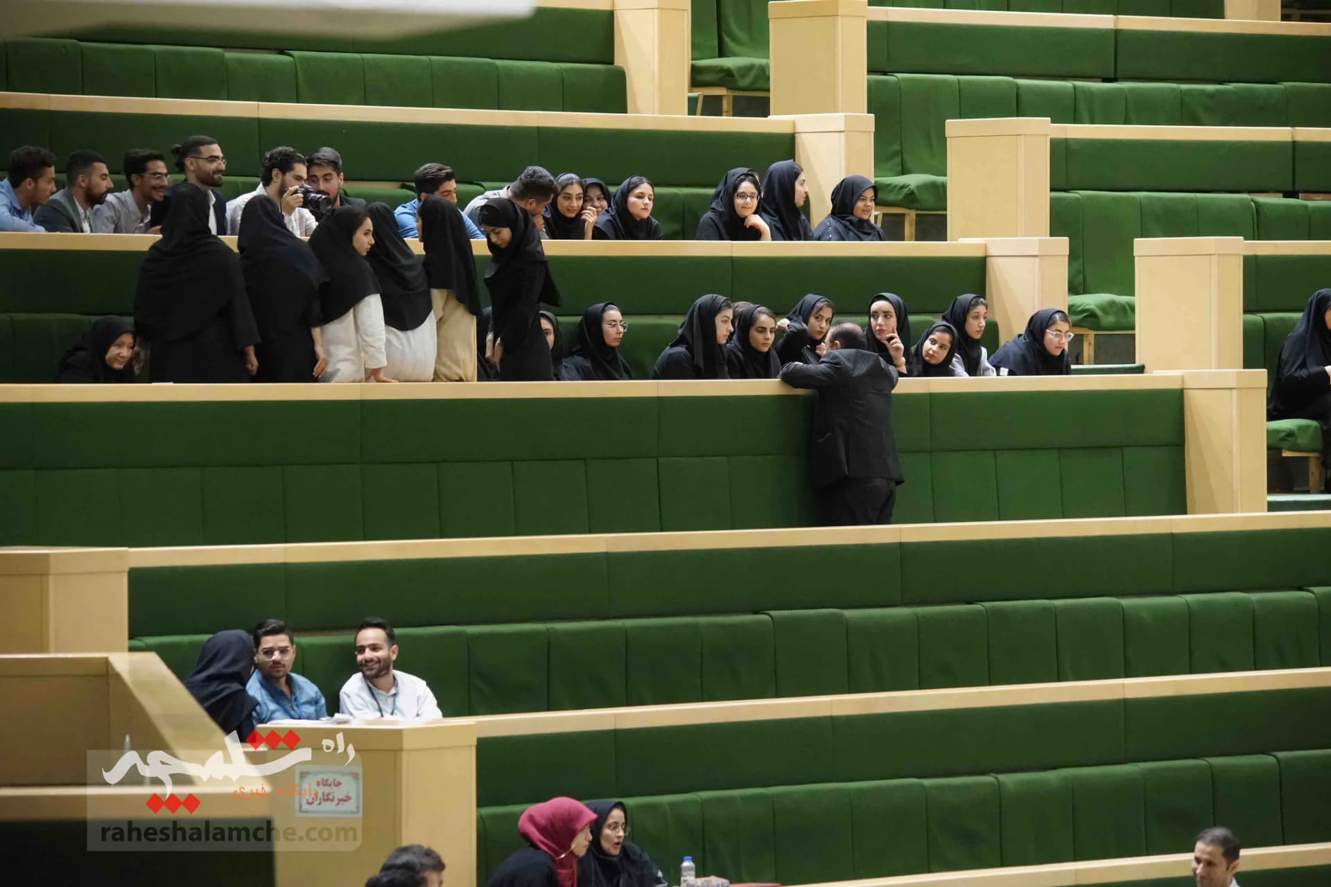 نشست علنی ۲۵ تیرماه مجلس شورای اسلامی برگزار شد +تصاویر — تصویر 41