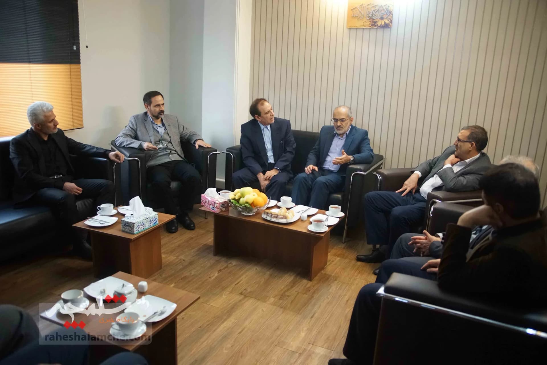 بازدید معاون پارلمانی رئیس‌جمهور از روزنامه شهروند +تصاویر — تصویر 9