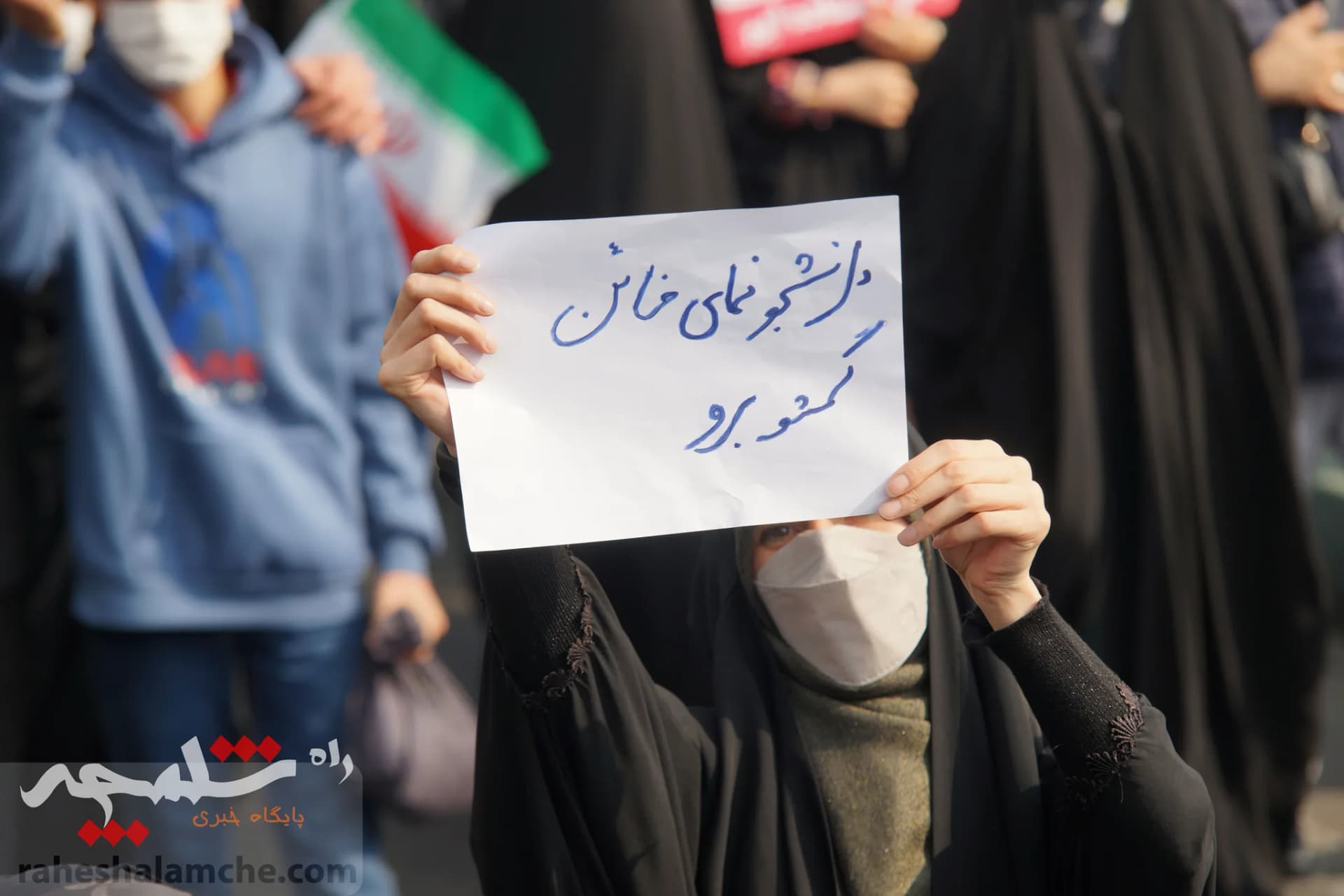 راهپیمایی عظیم تهرانیها با شعار؛ «سپاه انقلابی، انتقام انتقام» +تصاویر — تصویر 41