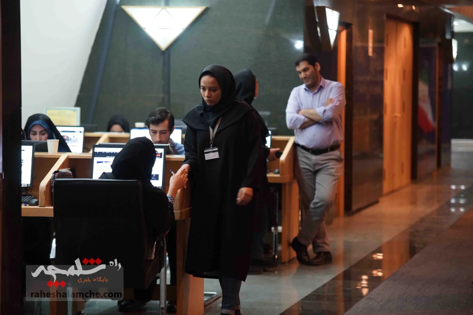 «روز خبرنگار» در مجلس چه گذشت؟ +تصاویر — تصویر 46
