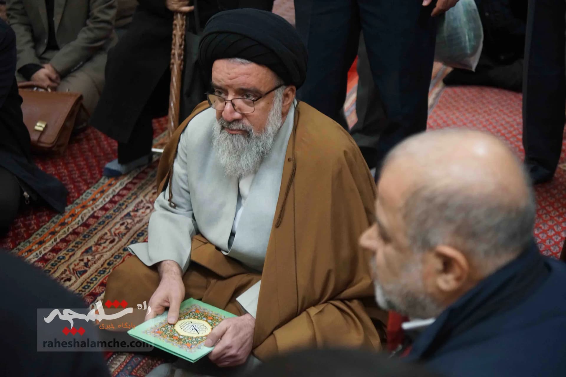 تشییع پیکر آیتالله امامی کاشانی +تصاویر — تصویر 7