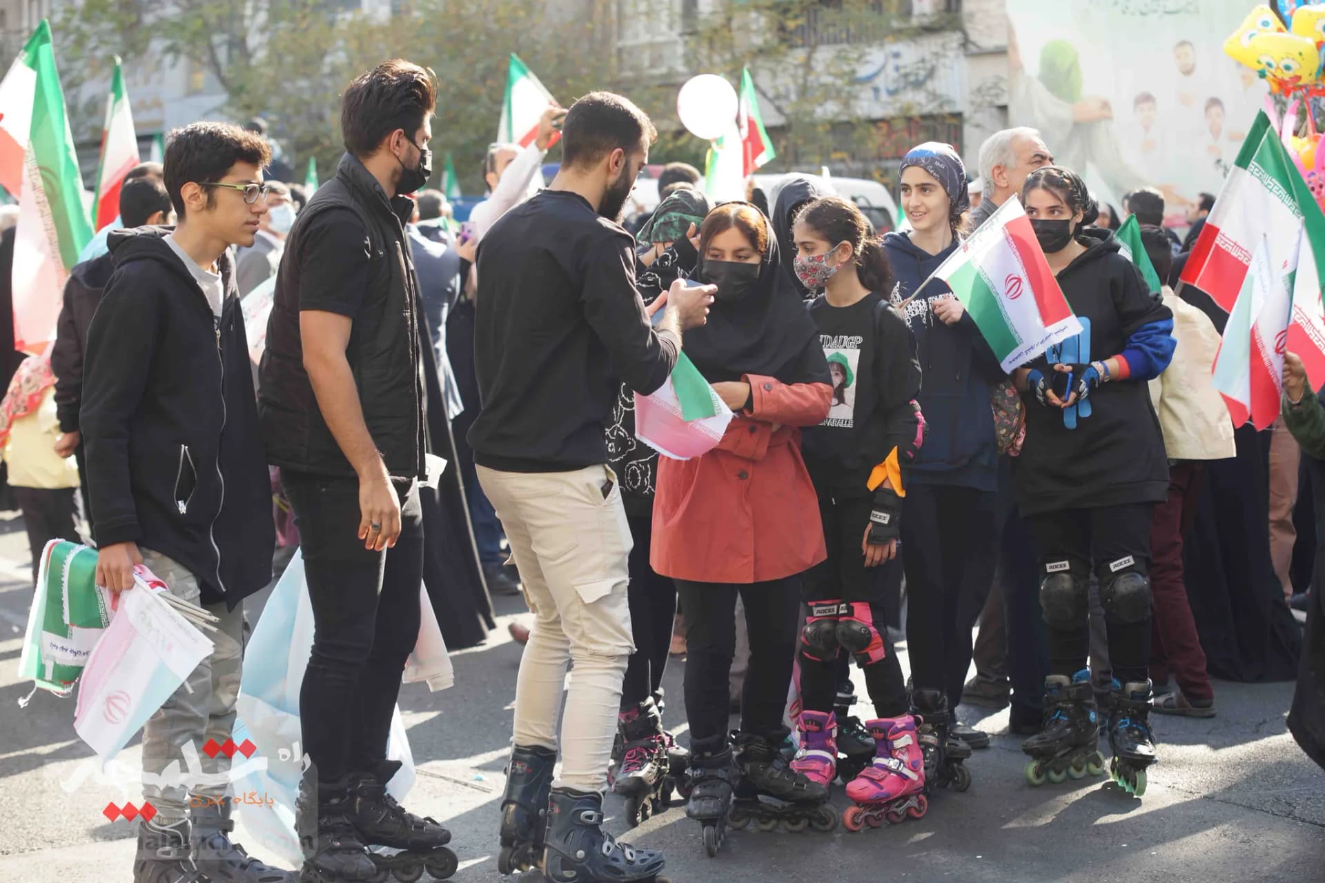 ایران اسلامی خاطره 13 آبان را با انزار از آمریکا گرامی‌داشت +تصاویر — تصویر 17