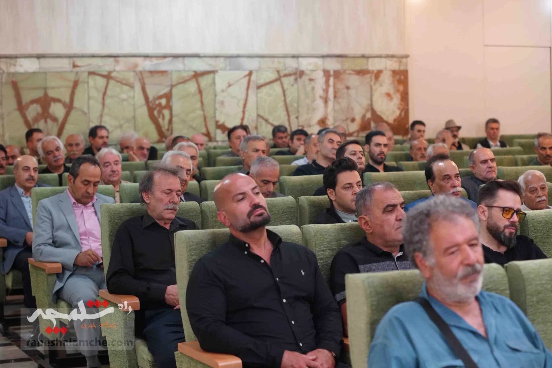 مراسم ختم «خسرو امیرصادقی» برگزار شد +تصاویر — تصویر 13