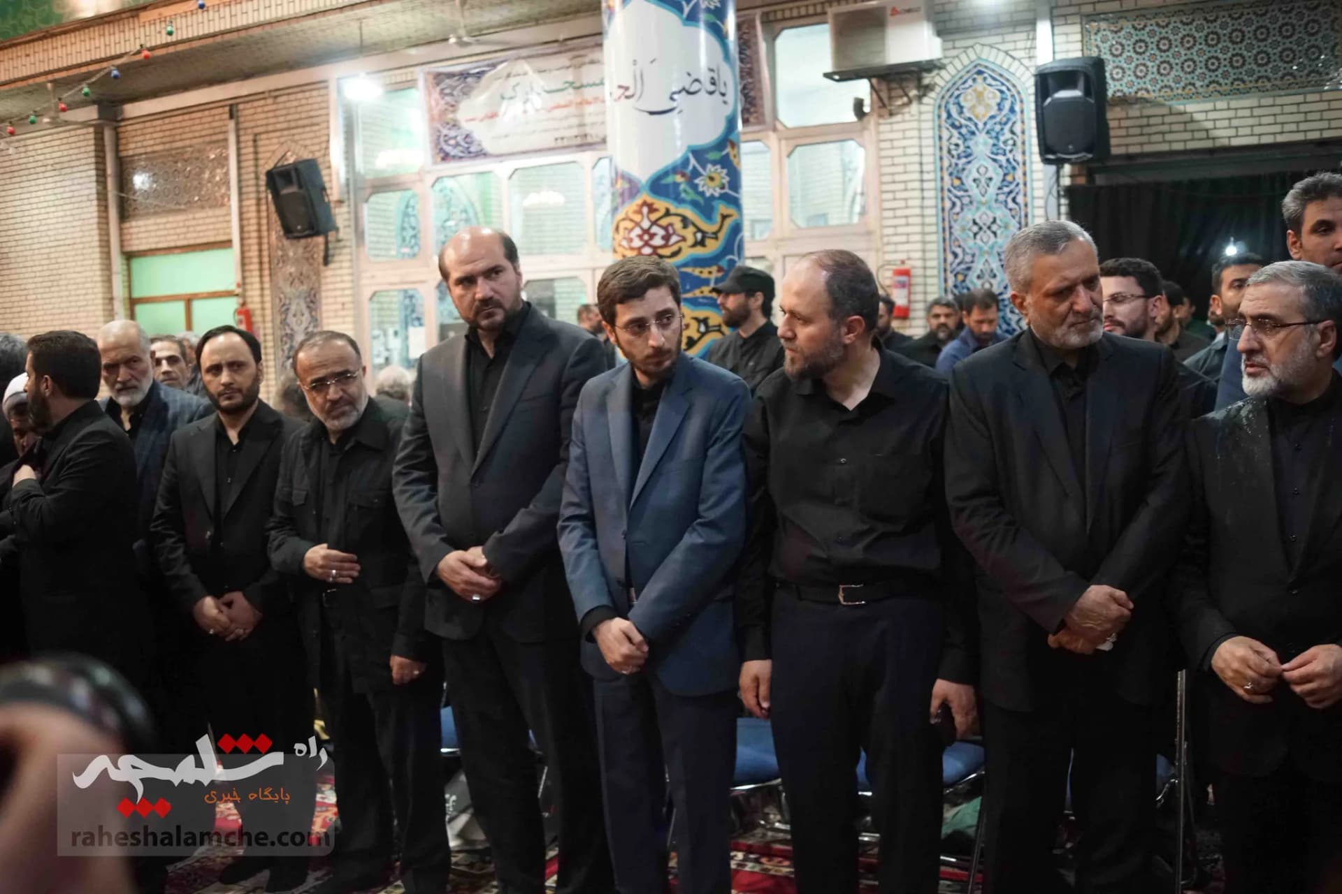 چه کسانی در مراسم گرامی‌داشت شهدای خدمت در مسجد ارک حضور داشتند؟ +تصاویر — تصویر 12