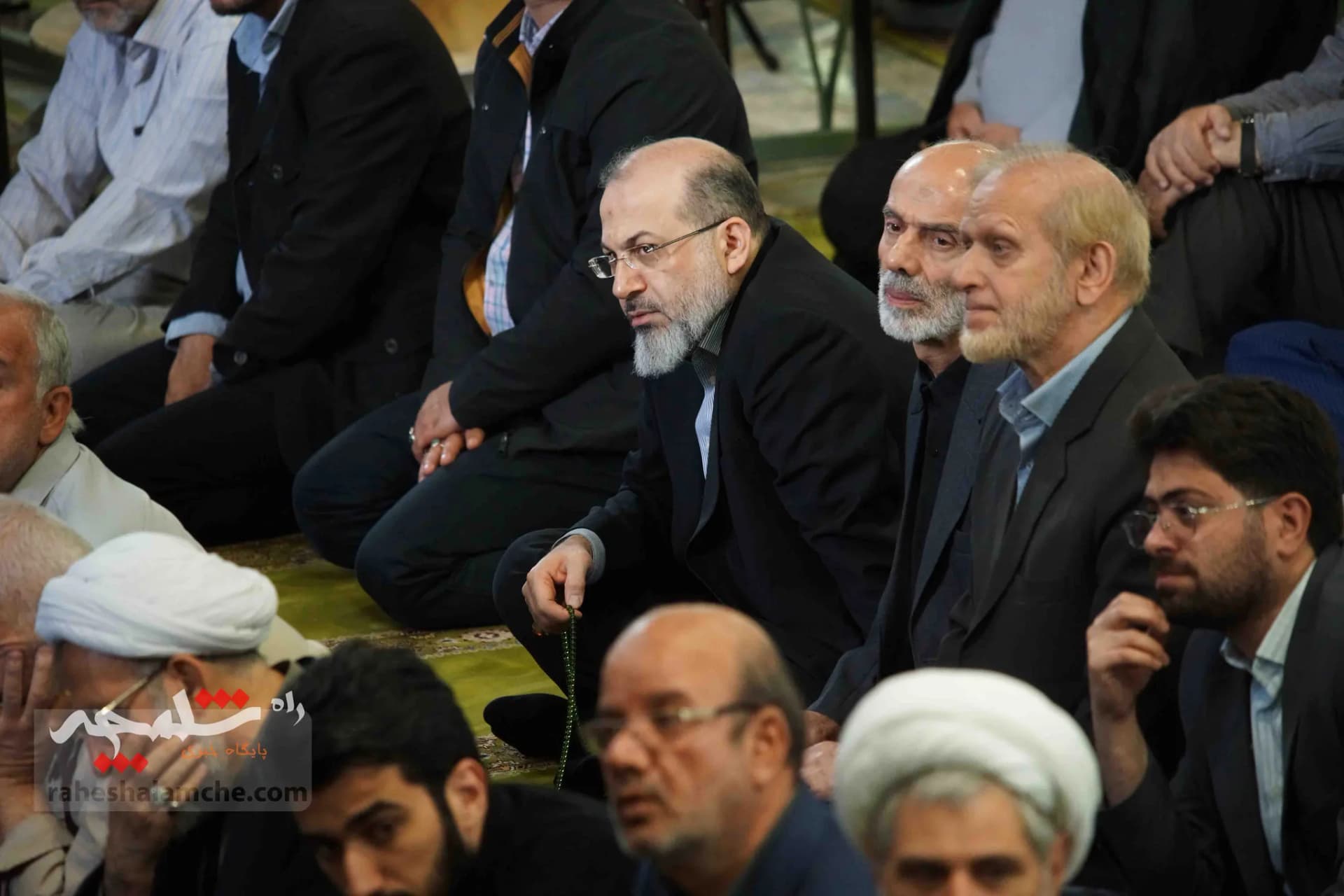 نماز جمعه این هفته تهران به امامت ابوترابی‌فرد برگزار شد +تصاویر — تصویر 44