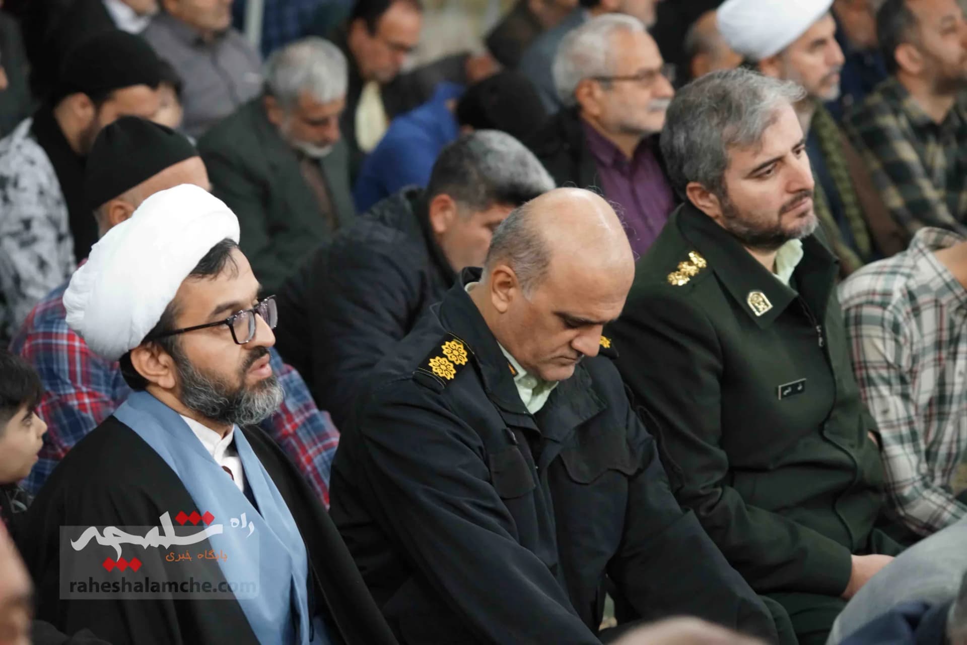 نماز جمعه این هفته قائمشهر برگزار شد +تصاویر — تصویر 24