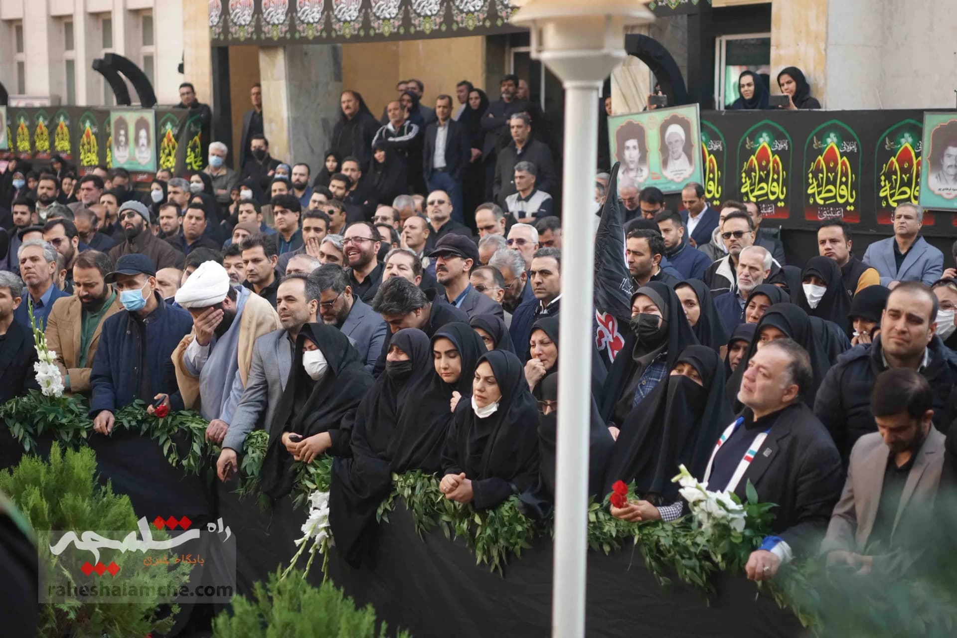 گزارش تصویری تشییع و خاکسپاری شهید گمنام در وزارت فرهنگ و ارشاد اسلامی — تصویر 57