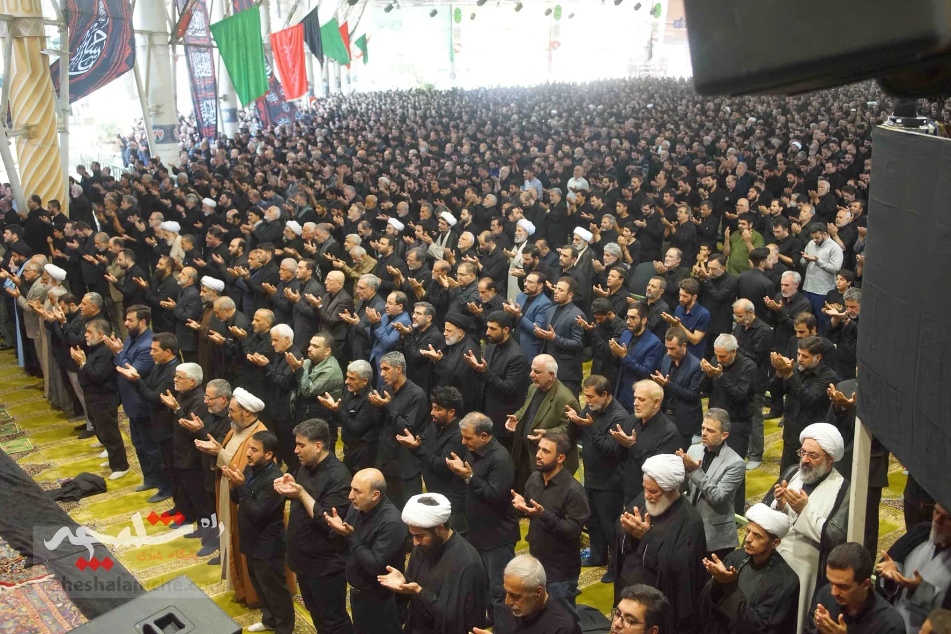 نمازجمعه عاشورایی این هفته تهران +تصاویر — تصویر 73