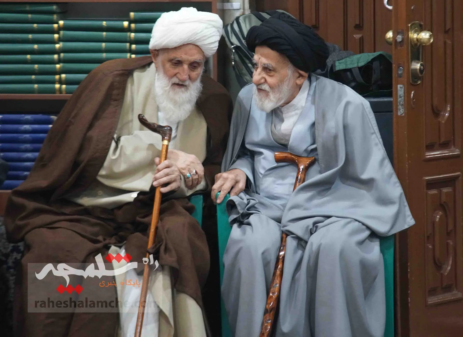 چه کسانی در مراسم ختم مرحوم سیدمهدی طالقانی حضور داشتند؟ +تصاویر — تصویر 37