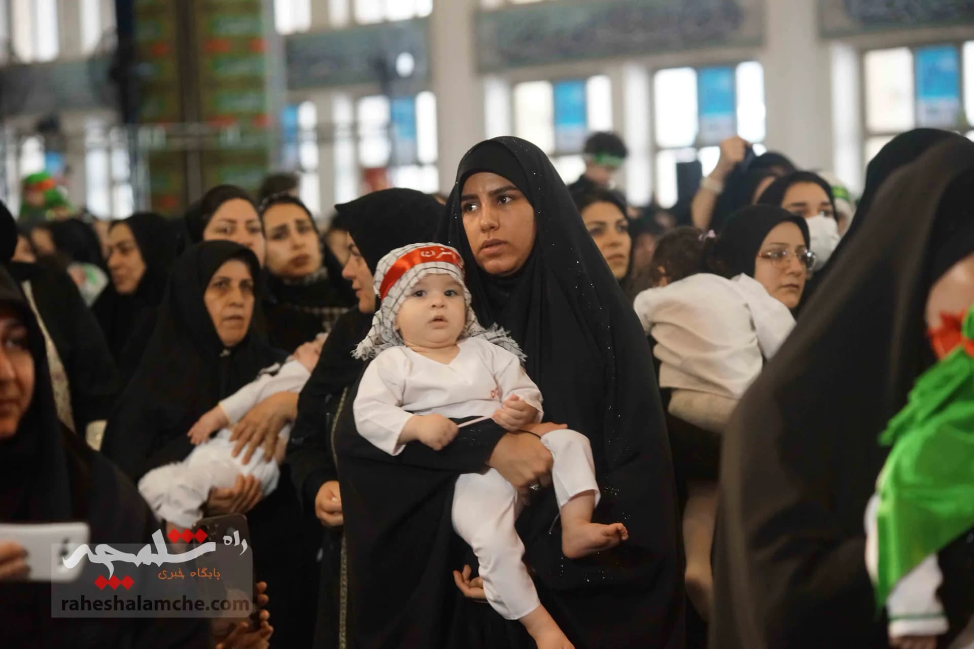 اجتماع بزرگ شیرخوارگان حسینی به یاد کودکان غزه + تصاویر — تصویر 29