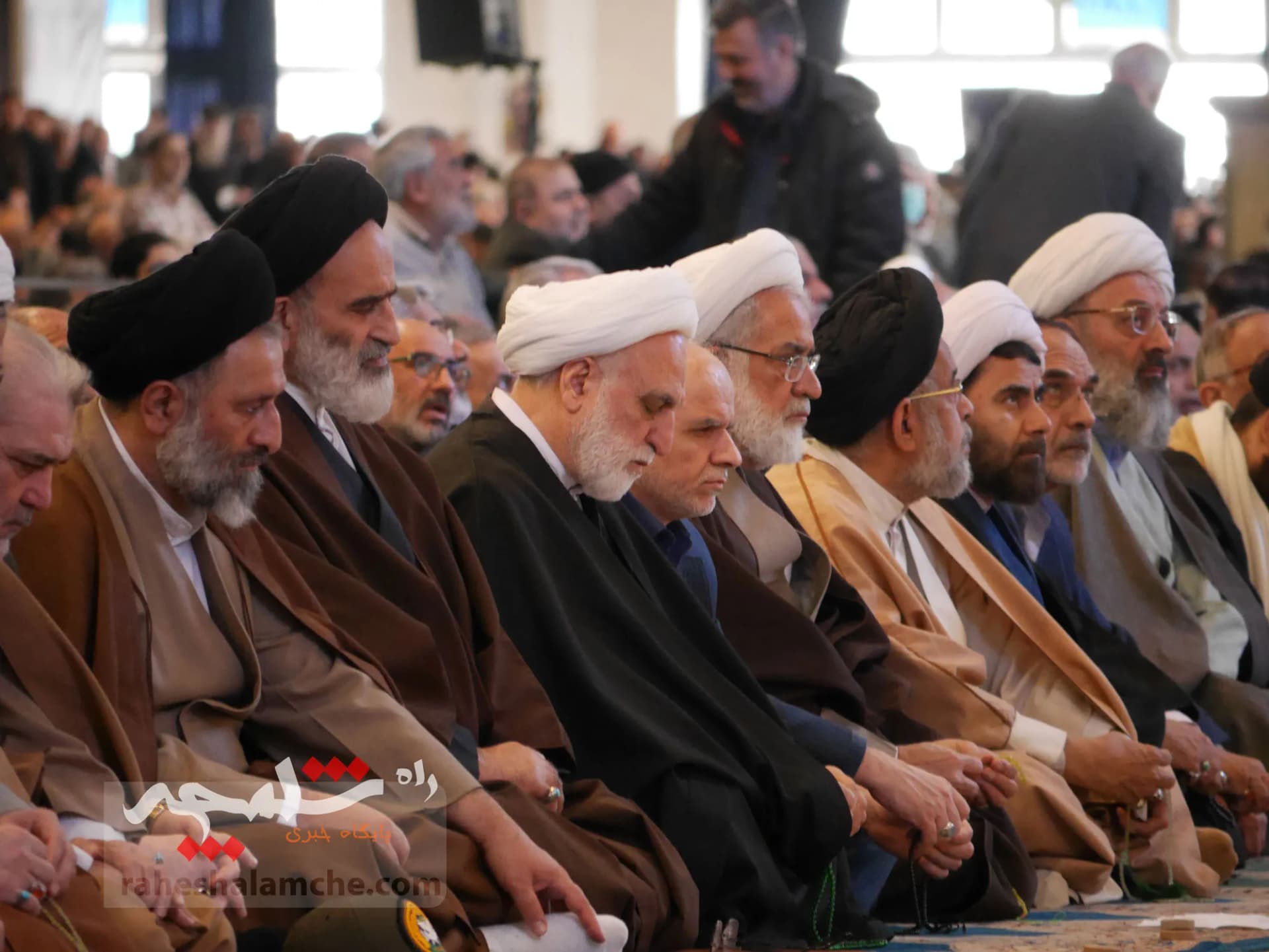 اولین نماز جمعه تهران در ماه مبارک رمضان برگزار شد +تصاویر — تصویر 46
