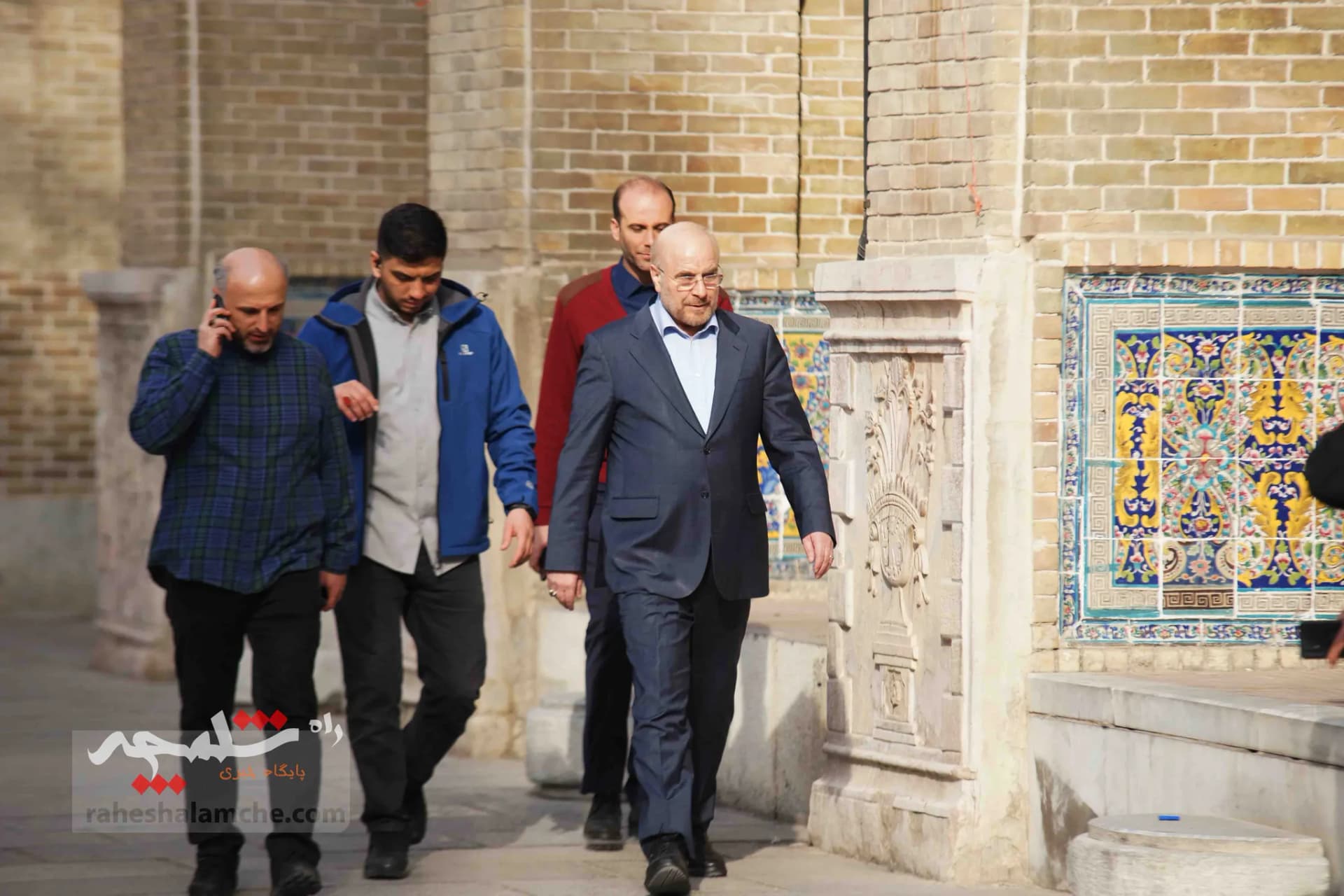 همه شخصیتهایی که در مراسم ترحیم آیتالله امام کاشانی حضور داشتند +تصاویر — تصویر 13