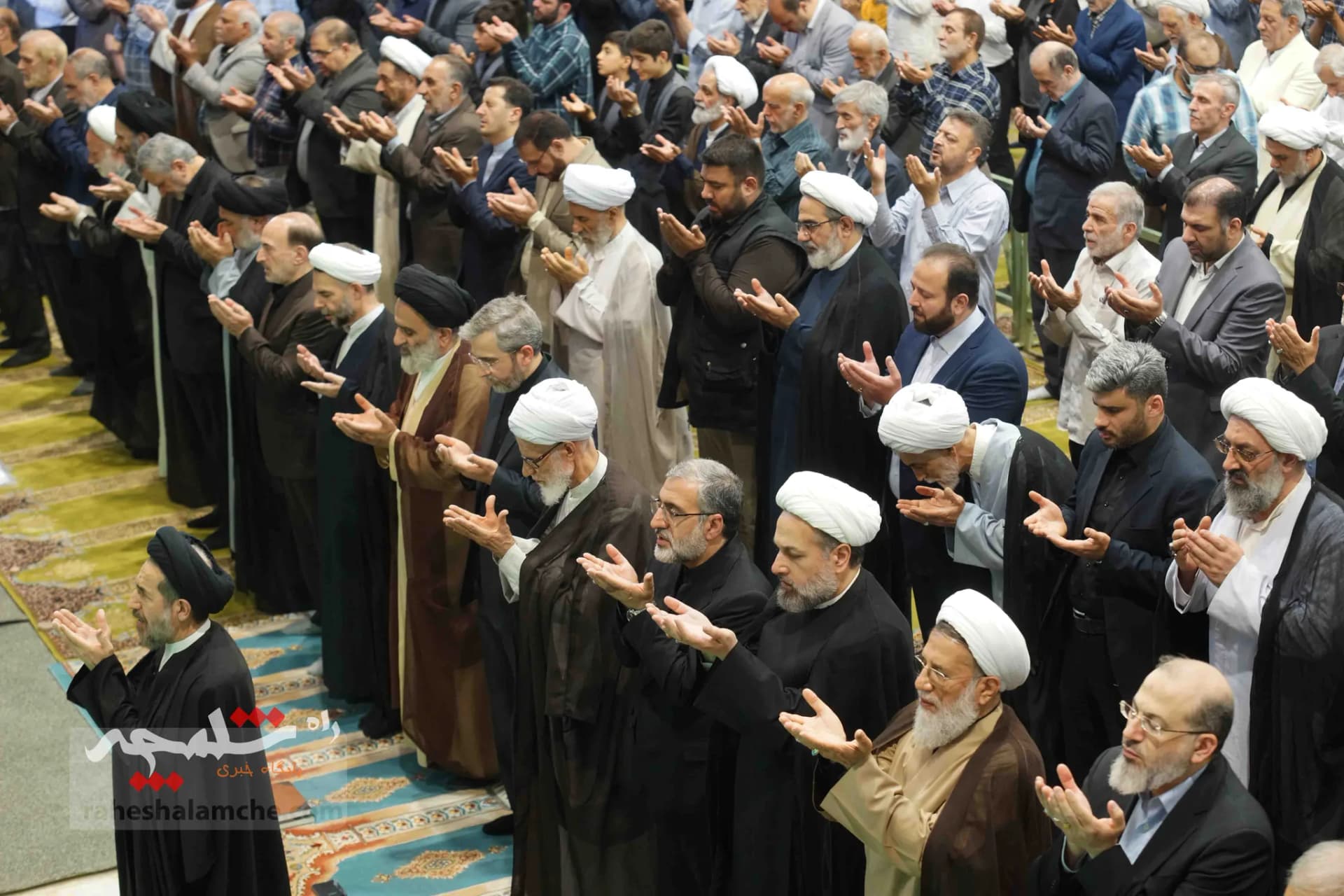 نماز جمعه این هفته تهران برگزار شد +تصاویر — تصویر 45