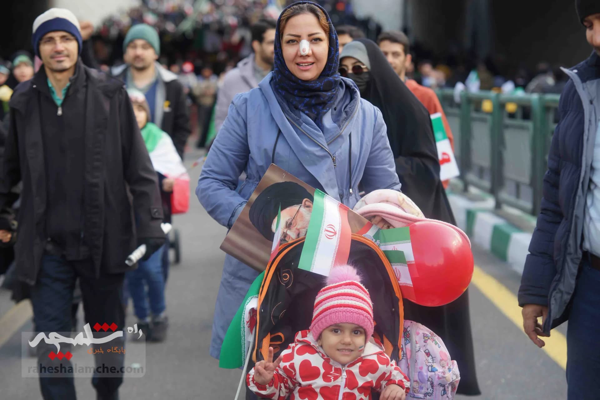 خروش ملت استوار ایران اسلامی در جشن ۴۴سالگی انقلاب اسلامی +تصاویر — تصویر 30