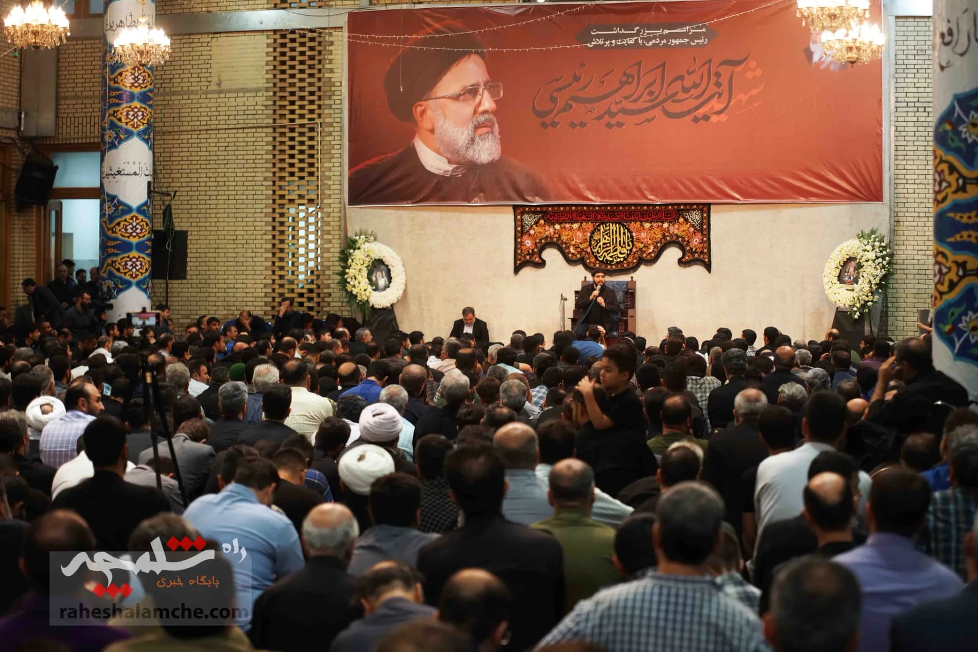 چه کسانی در مراسم گرامی‌داشت شهدای خدمت در مسجد ارک حضور داشتند؟ +تصاویر — تصویر 79