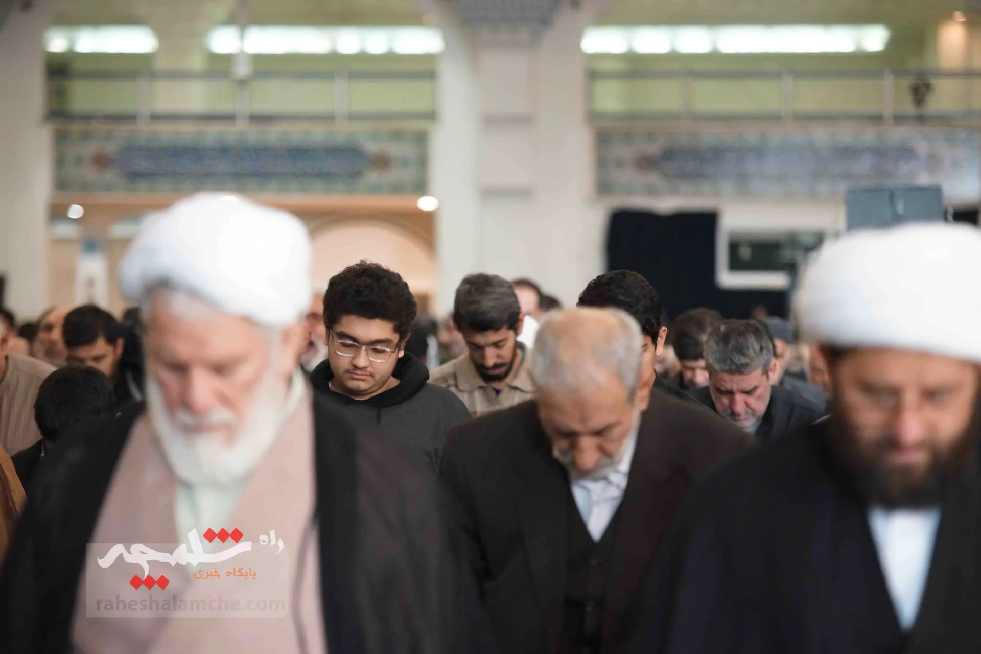 حضور پرشور دانش آموزان نمازگزار این هفته نماز جمعه تهران +تصاویر — تصویر 56