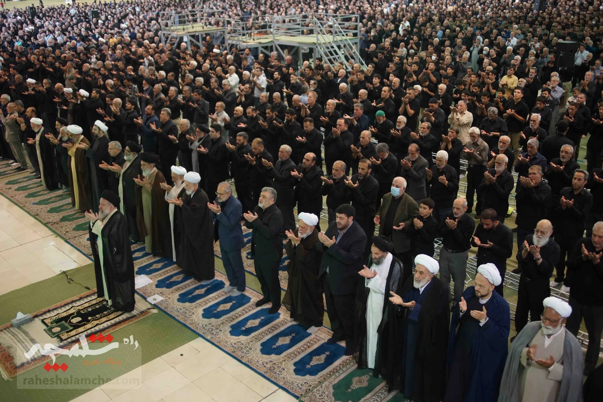 نمازجمعه این هفته تهران برگزار شد +تصاویر — تصویر 51