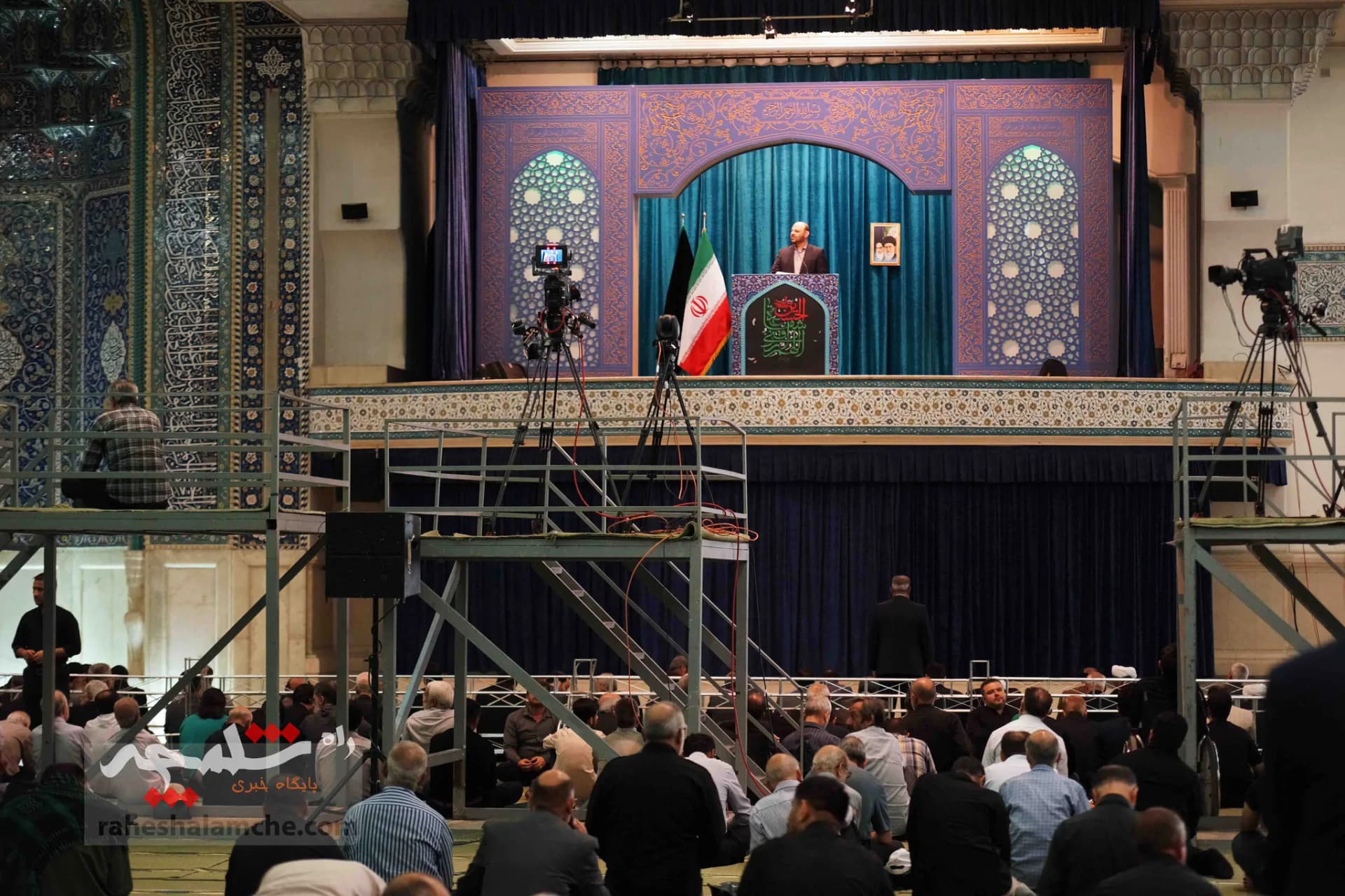نماز جمعه این هفته تهران در مصلی امام خمینی(ره) برگزار شد +تصاویر — تصویر 8