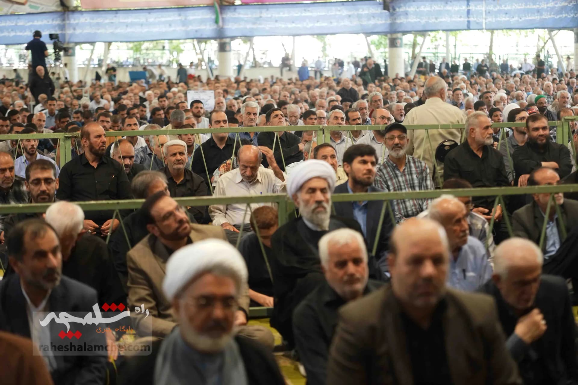 نماز جمعه این هفته تهران برگزار شد +تصاویر — تصویر 35