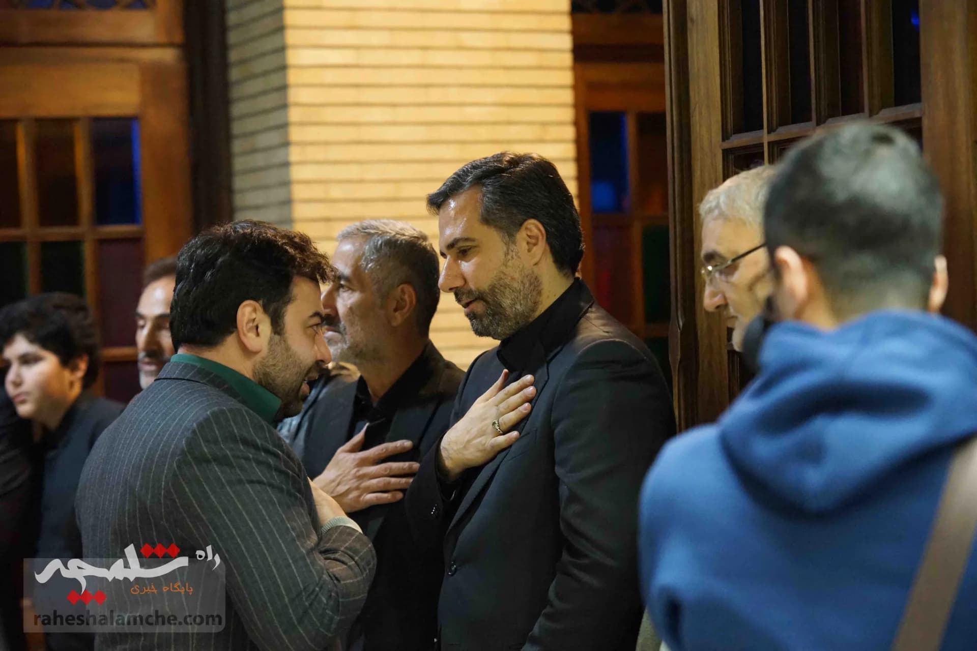 چه کسانی در مجلس ترحیم پدر مدیرعامل شرکت دخانیات کشور حضور داشتند؟ +تصاویر — تصویر 20