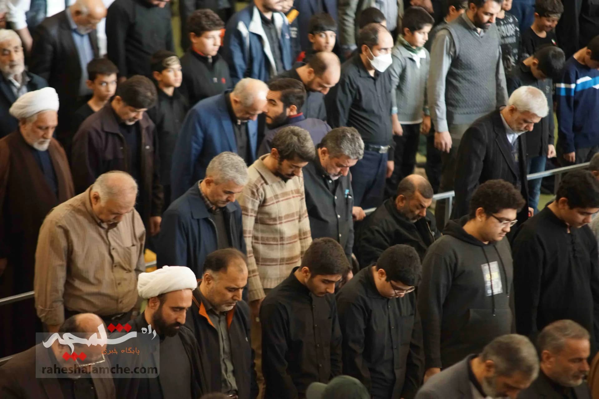 حضور پرشور دانش آموزان نمازگزار این هفته نماز جمعه تهران +تصاویر — تصویر 48