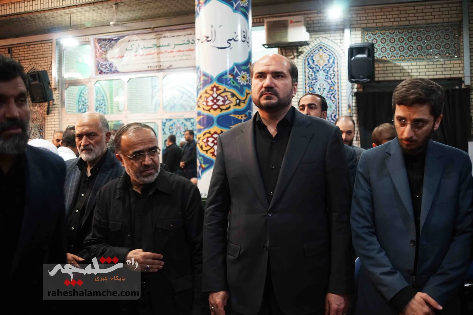 چه کسانی در مراسم گرامی‌داشت شهدای خدمت در مسجد ارک حضور داشتند؟ +تصاویر — تصویر 2