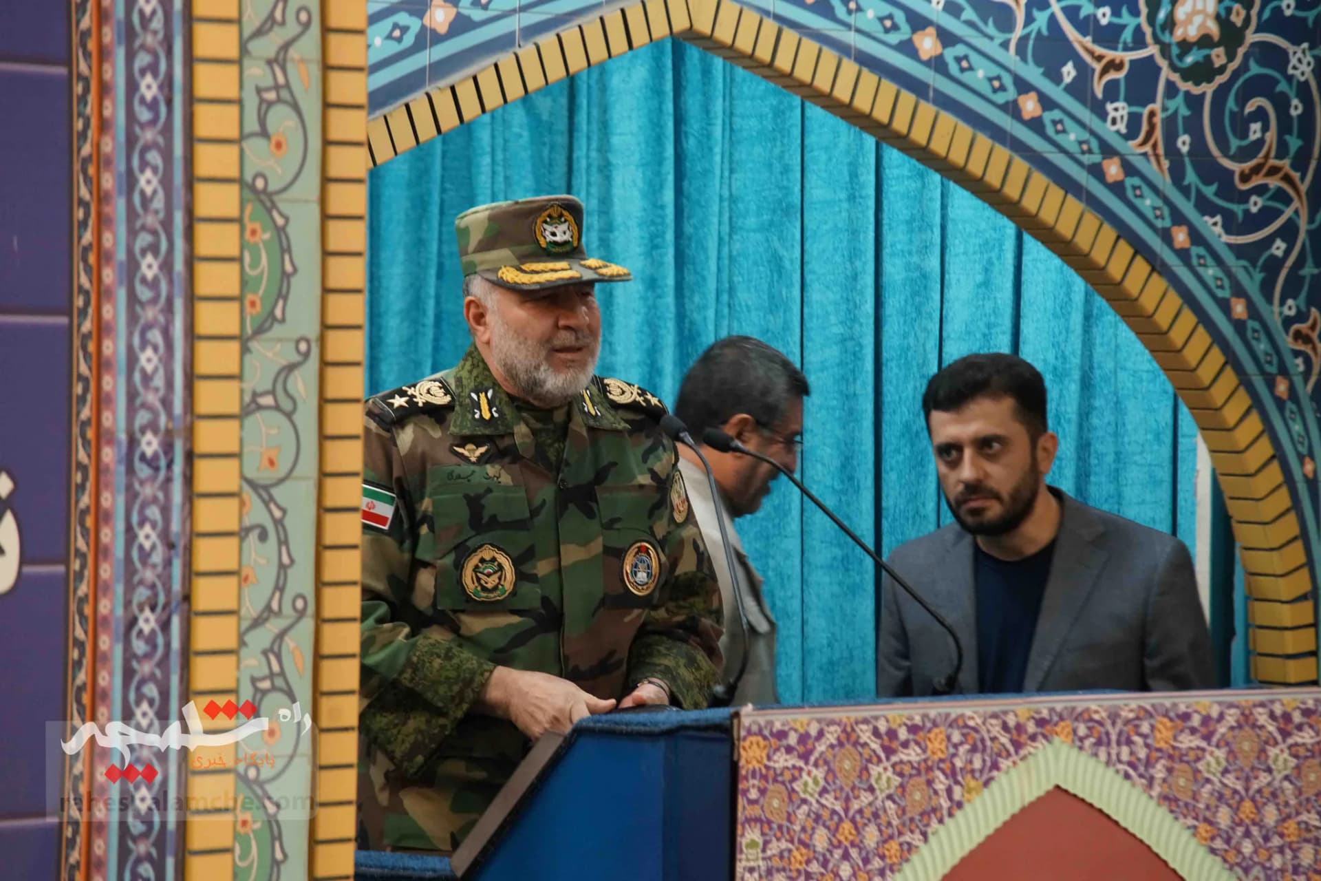 نماز جمعه امروز تهران با حال و هوای روز ارتش +تصاویر — تصویر 3