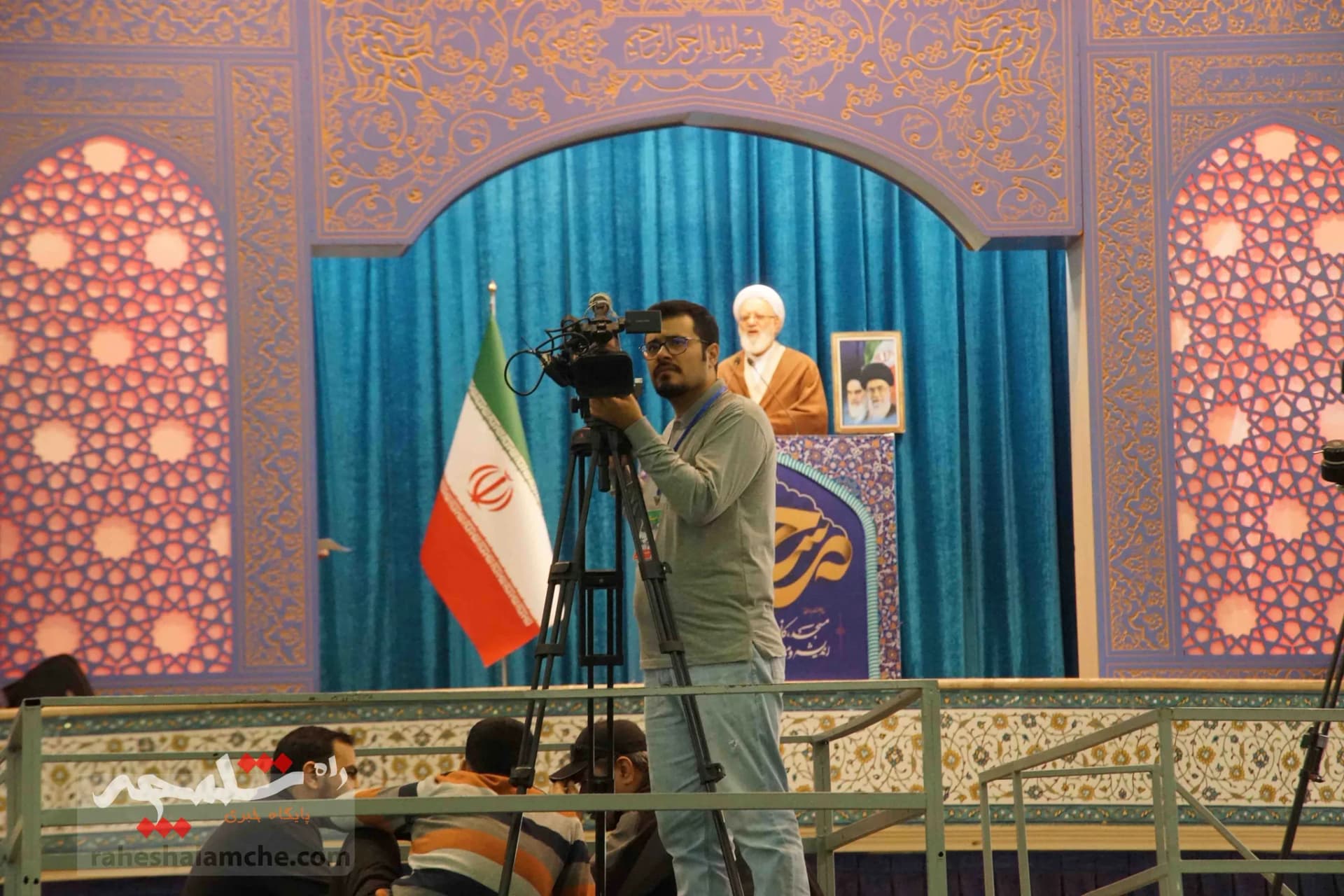 آخرین نماز جمعه سال 1401 در تهران +تصاویر — تصویر 8
