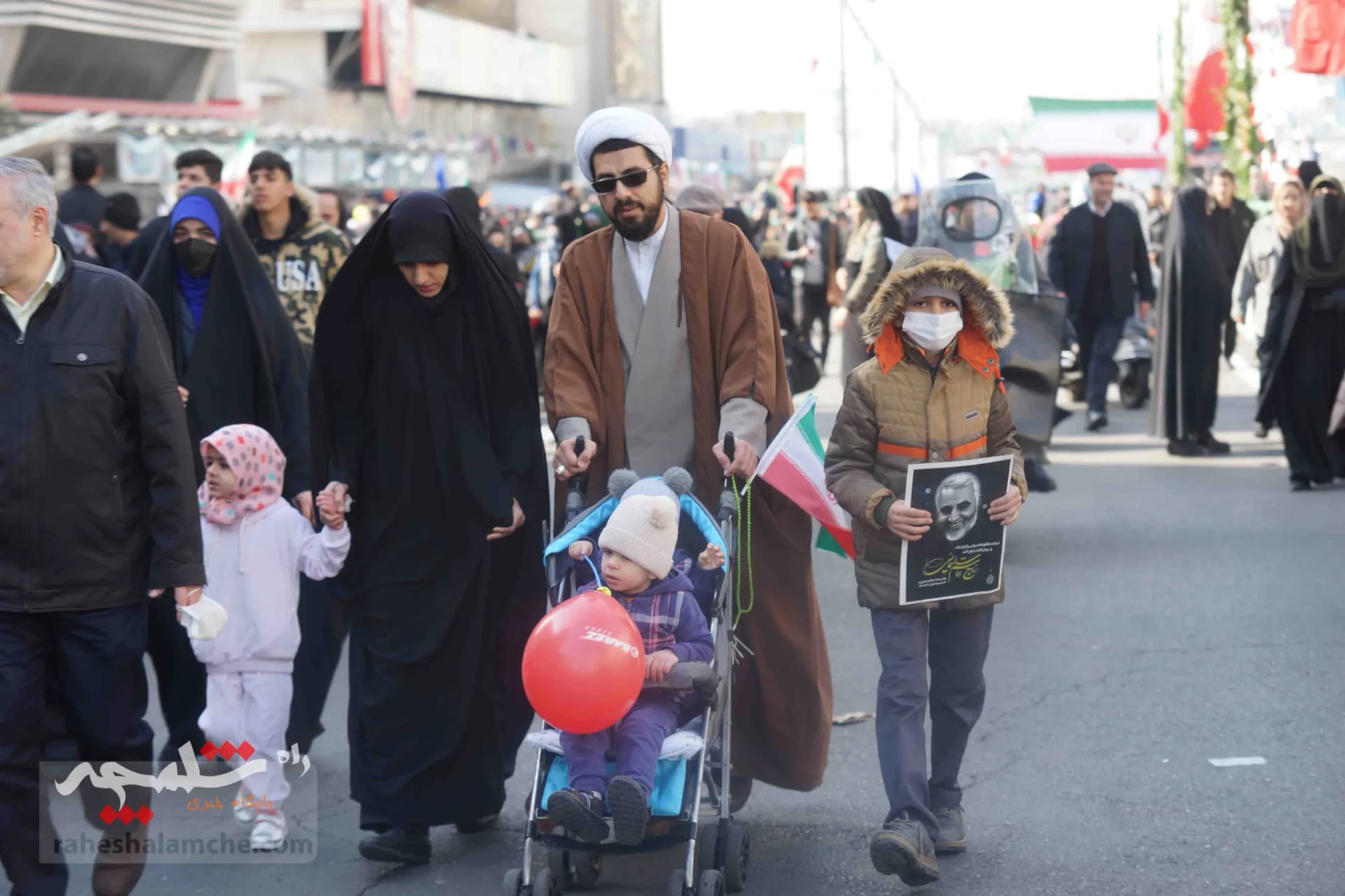 خروش ملت استوار ایران اسلامی در جشن ۴۴سالگی انقلاب اسلامی +تصاویر — تصویر 70