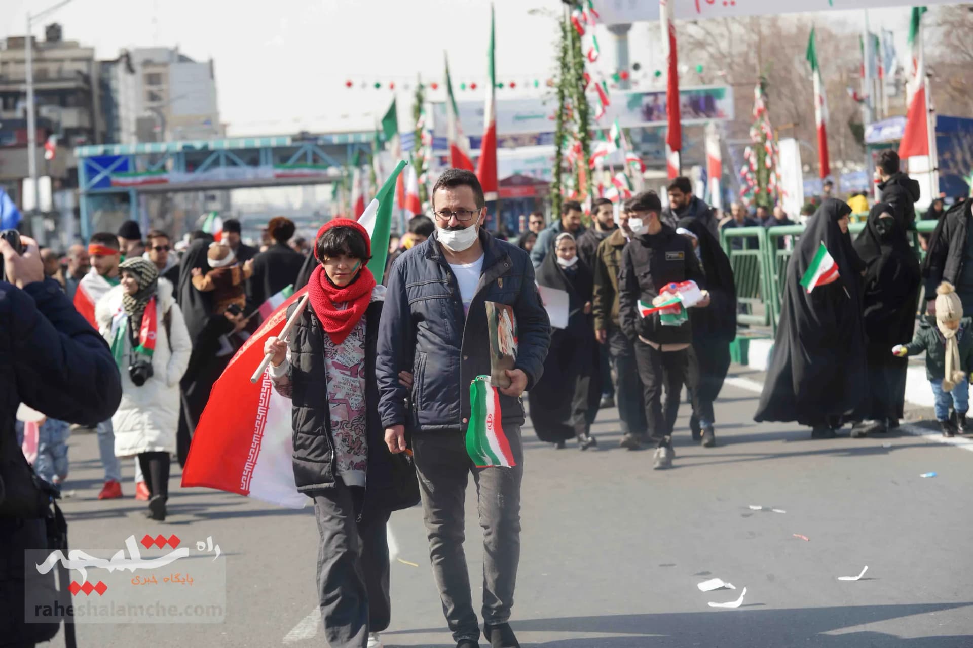 خروش ملت استوار ایران اسلامی در جشن ۴۴سالگی انقلاب اسلامی +تصاویر — تصویر 61