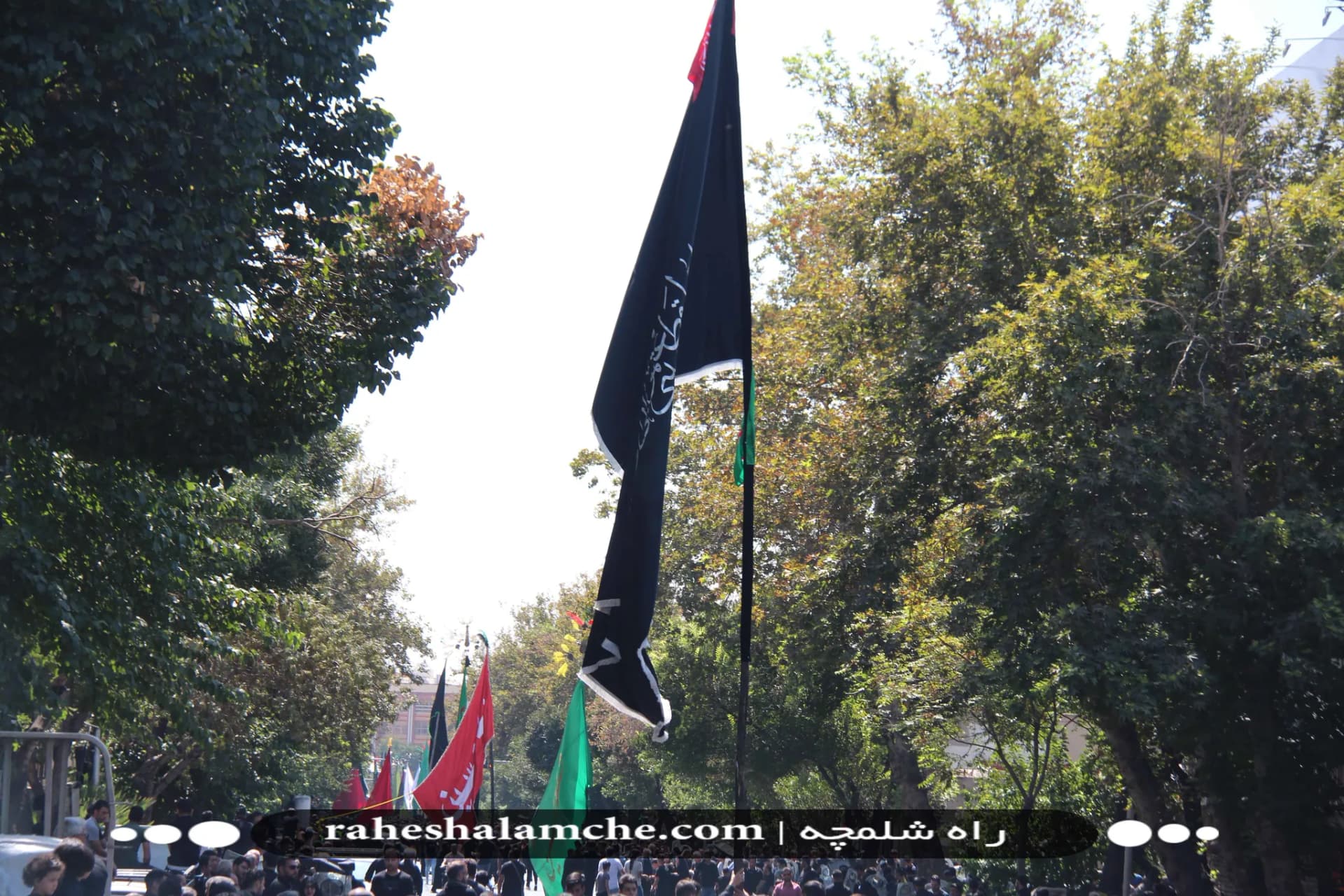 بزرگ ترین کاروان علامت کشی و دسته عزاداری بنیاسد در تهران/ تصاویر — تصویر 27
