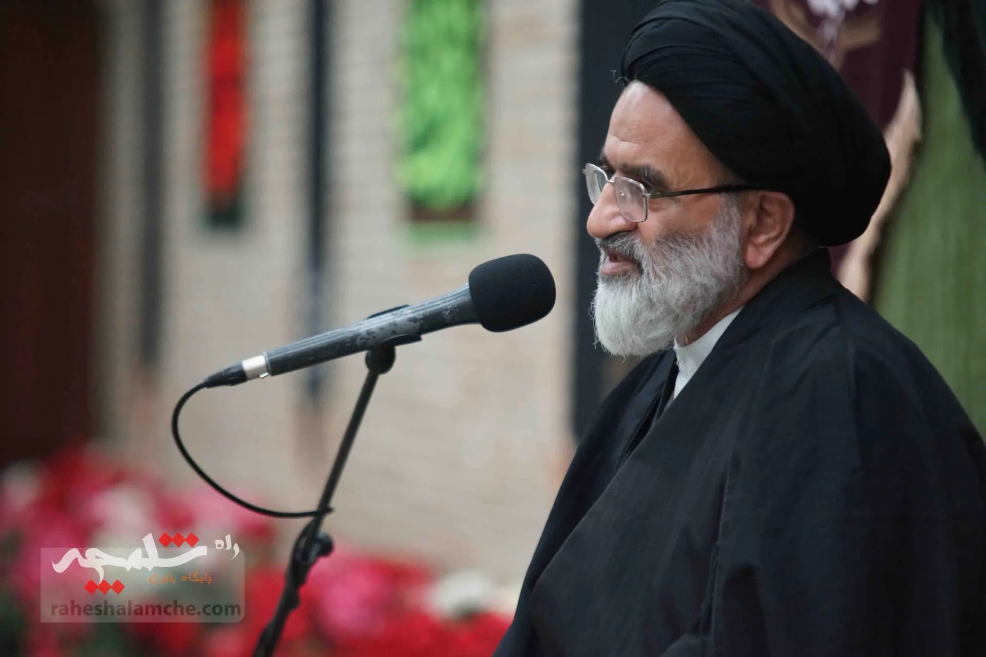 احمدینژادیها برای ختم همسر مرتضی تمدن سنگ تمام گذاشتند +تصاویر — تصویر 93