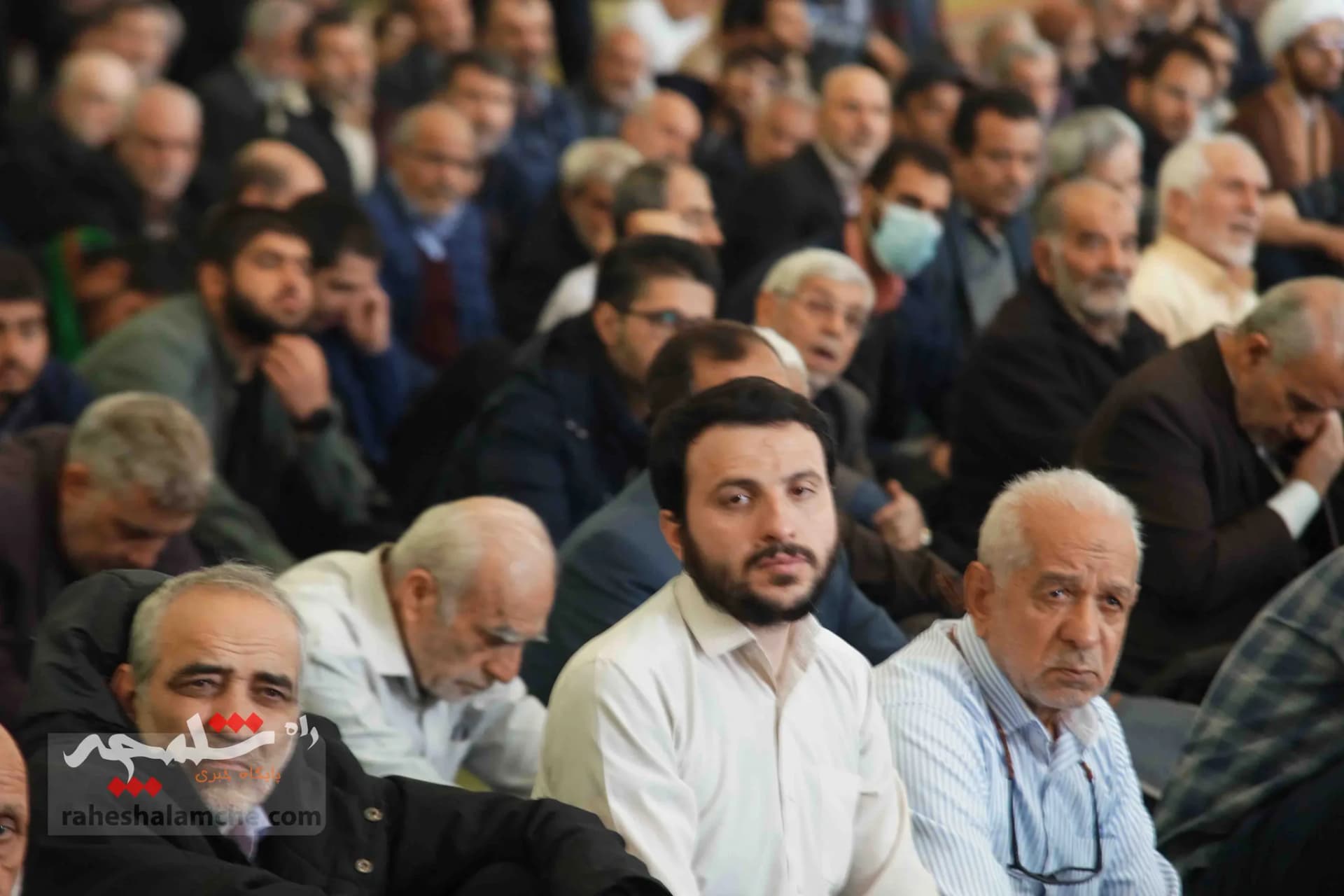 نمازجمعه این هفته تهران به امامت آیتالله خاتمی برگزار شد +تصاویر — تصویر 19