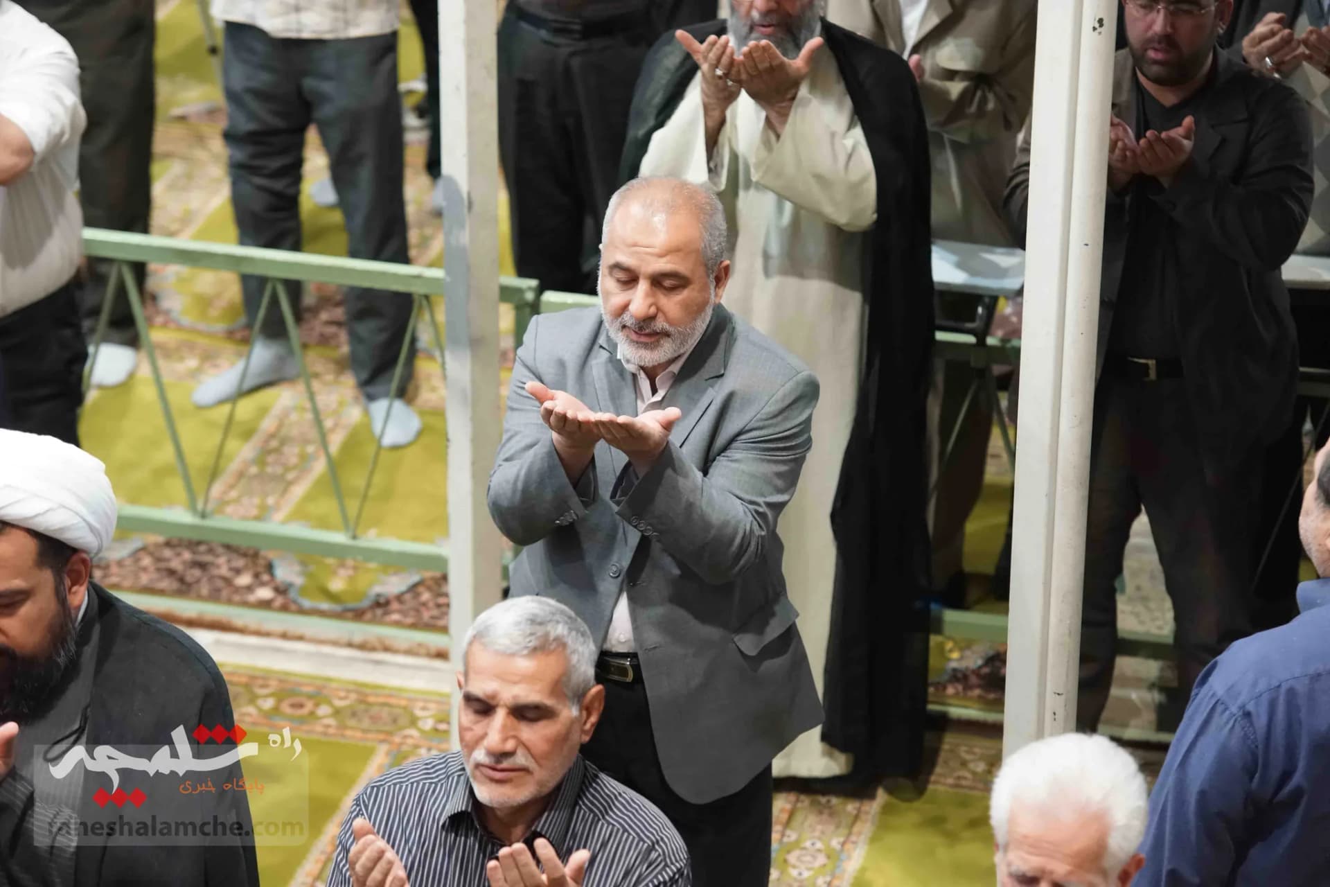 نمازجمعه 5 آبان تهران برگزار شد +تصاویر — تصویر 40