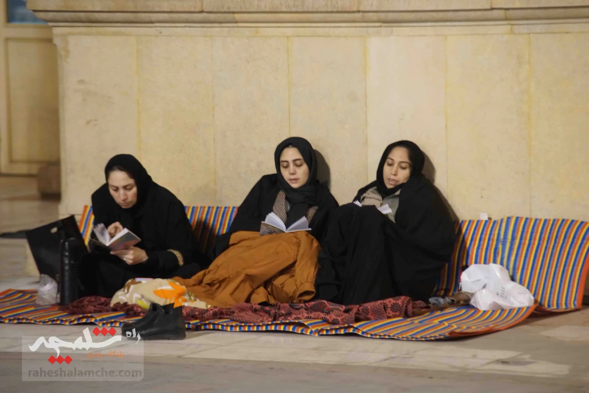 مراسم اولین شب از لیالی قدر برگزار شد — تصویر 23