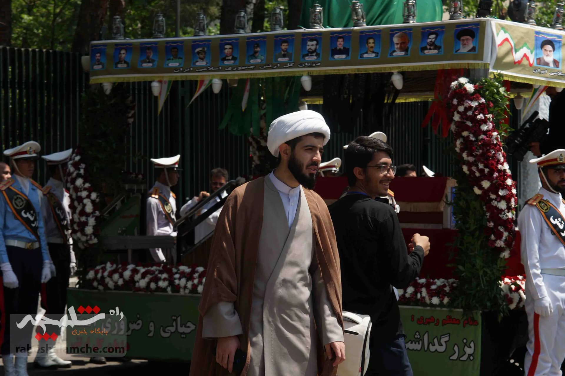 تهرانیها برای تشییع پیکر یک شهید آشوری سنگ تمام گذاشتند +تصاویر — تصویر 5