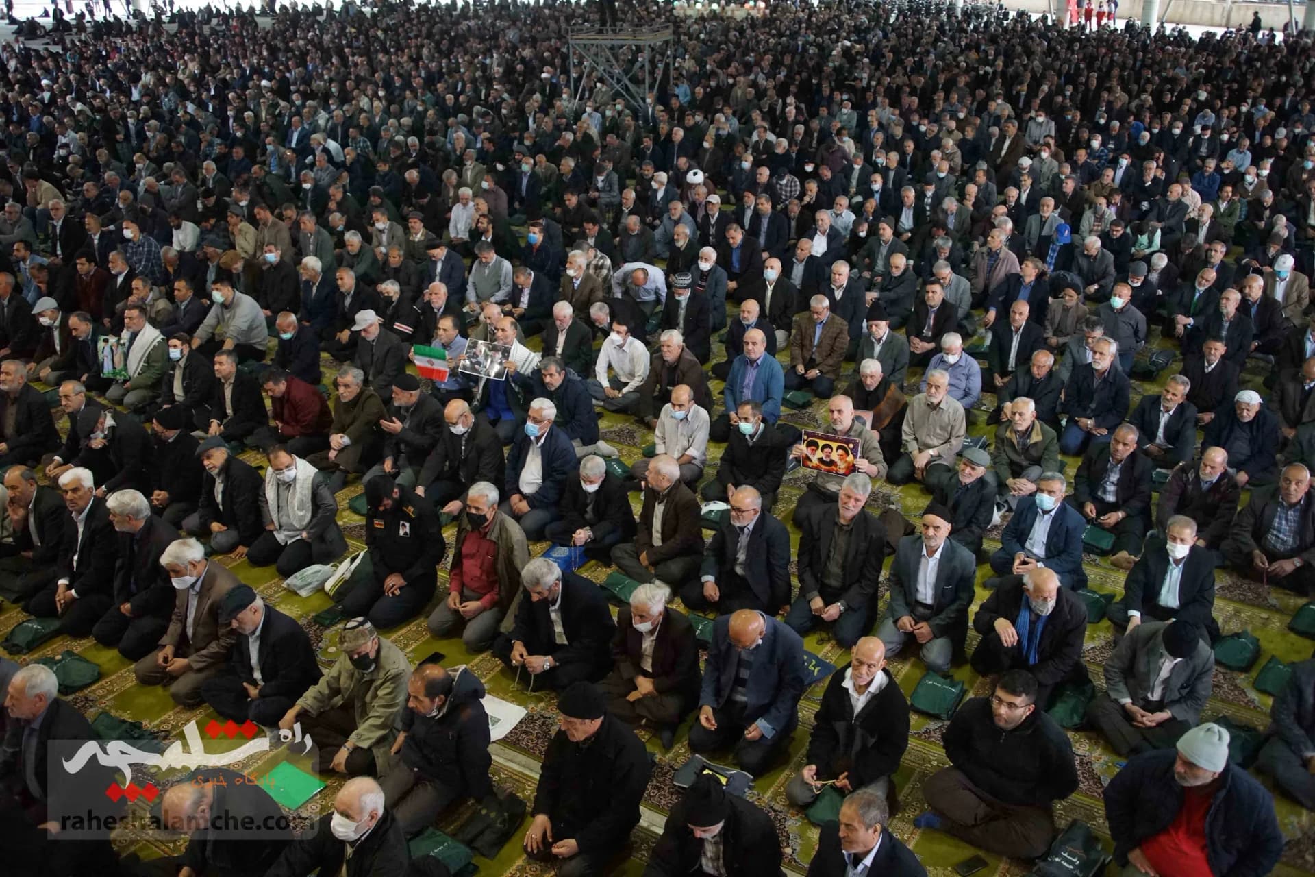 اولین نماز جمعه تهران در سال 1402 +تصاویر — تصویر 43