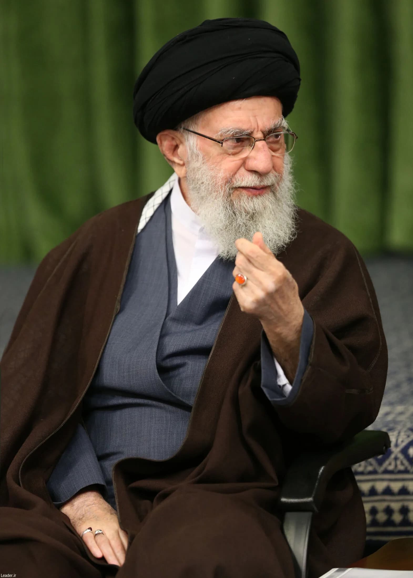 دیدار شاعران با رهبر انقلاب +تصاویر2 — تصویر 70
