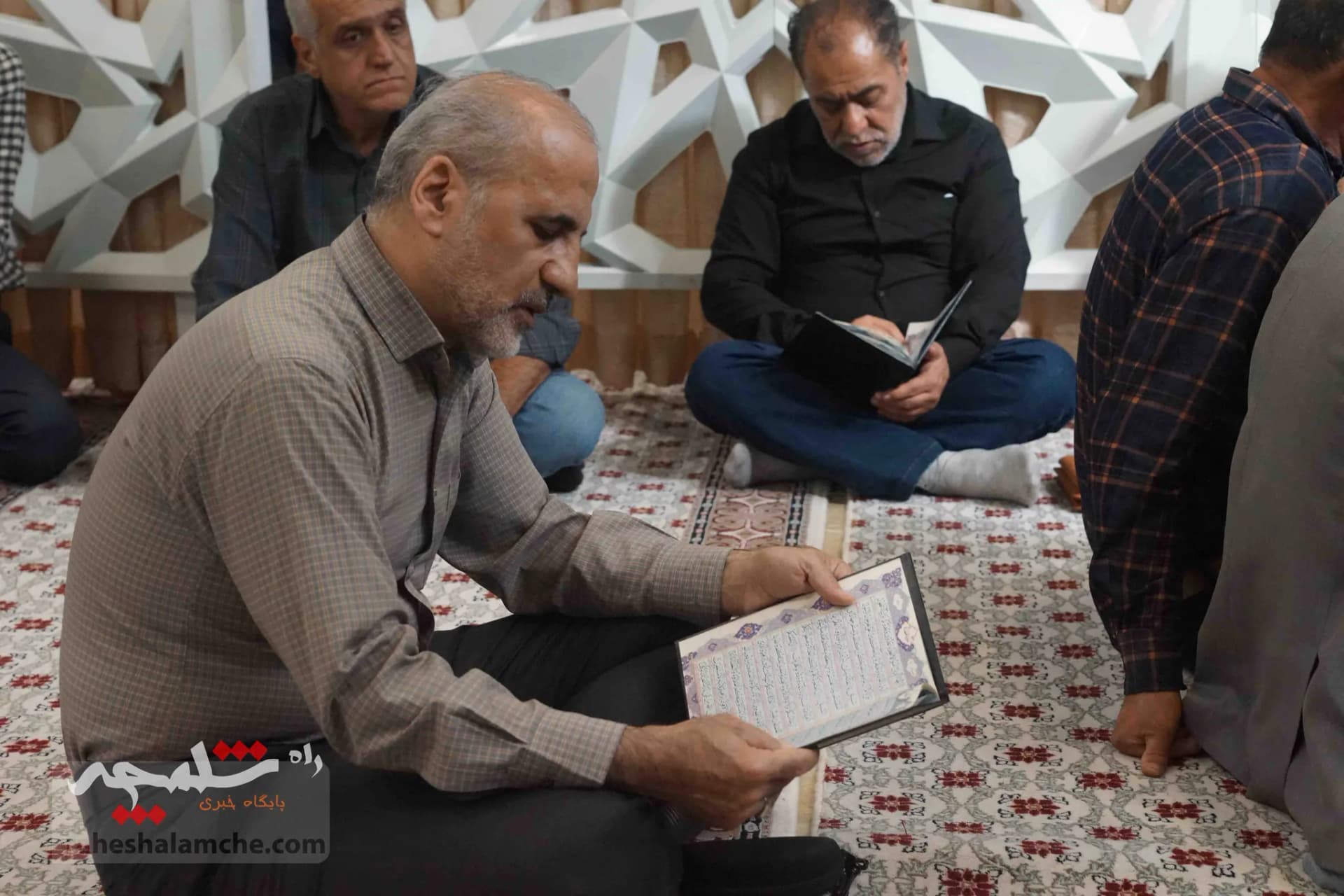 برگزاری مراسم ترحیم زندهیاد «حسین کنفی» در حوزه هنری +تصاویر — تصویر 37