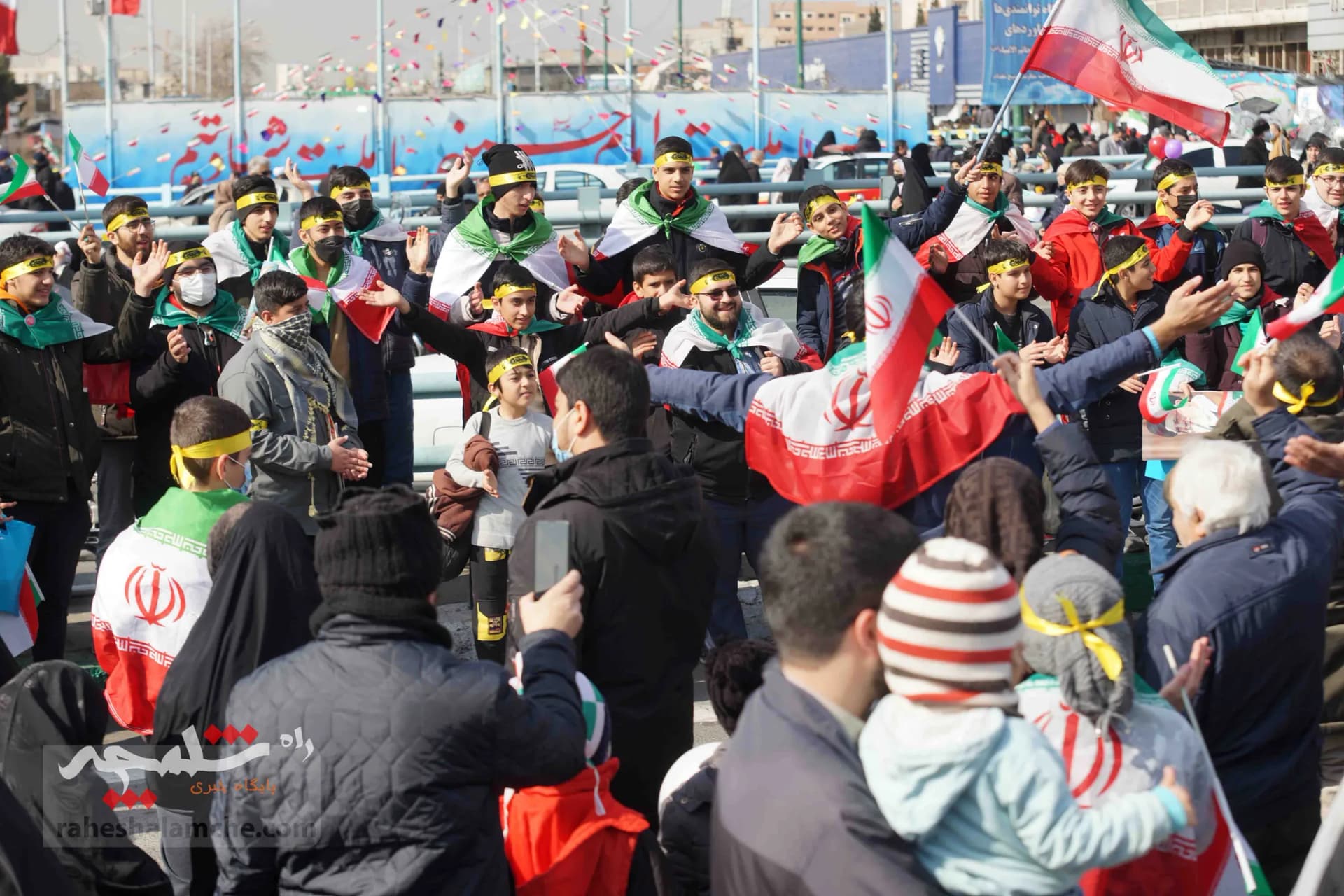 خروش ملت استوار ایران اسلامی در جشن ۴۴سالگی انقلاب اسلامی +تصاویر — تصویر 2