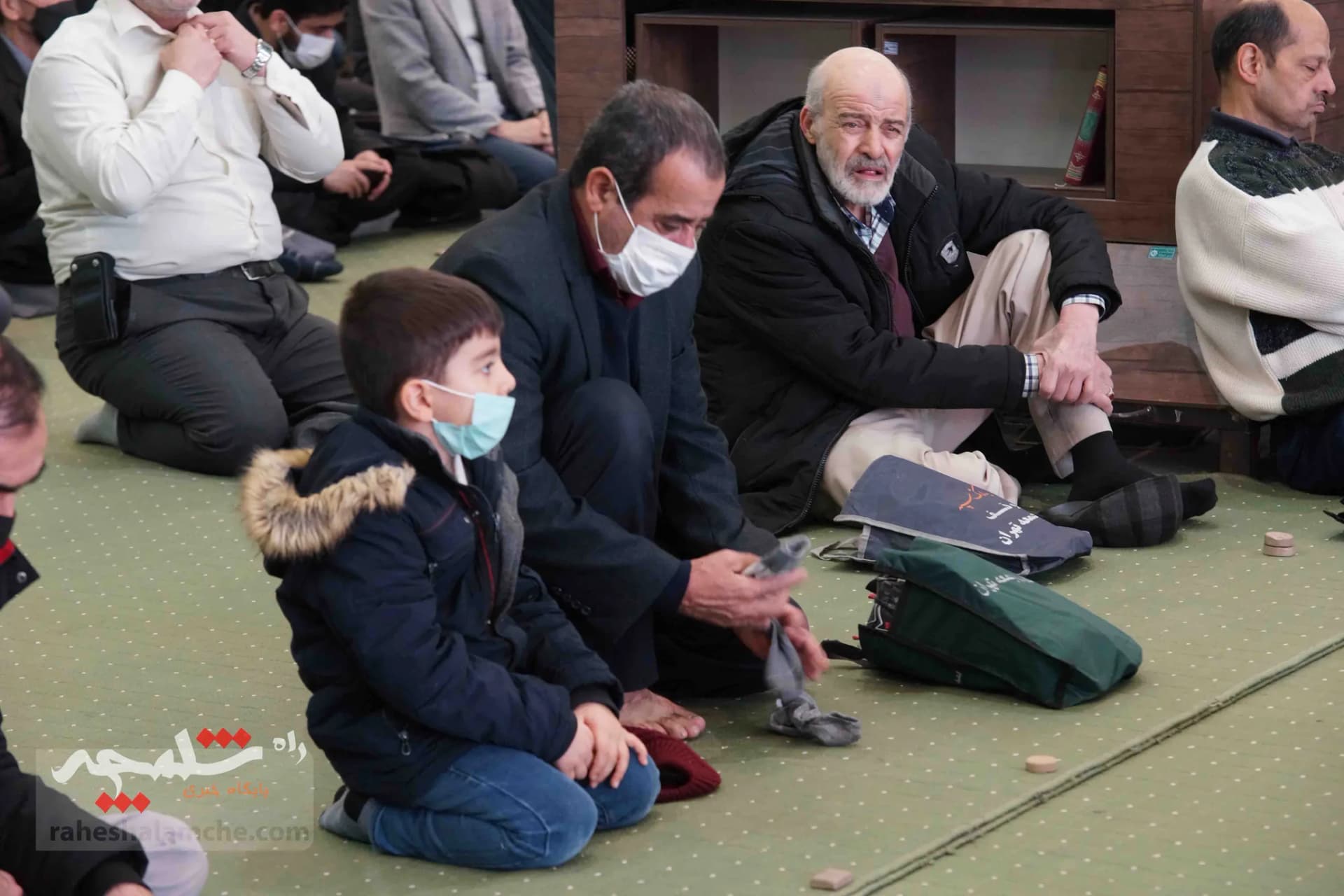 حضور پررنگ جوانان و نوجوانان در نماز جمعه تهران +تصاویر — تصویر 10