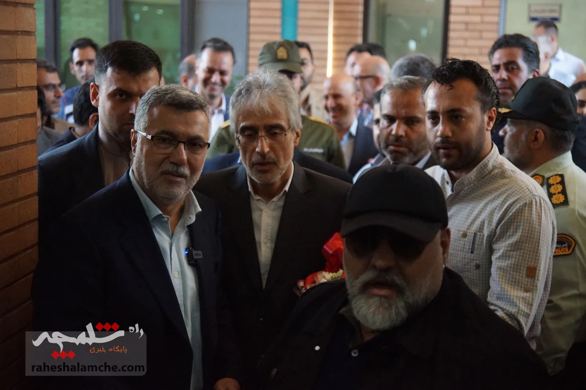 حضور ظفرقندی در بیمارستان امیراعلم تهران+ تصاویر — تصویر 57