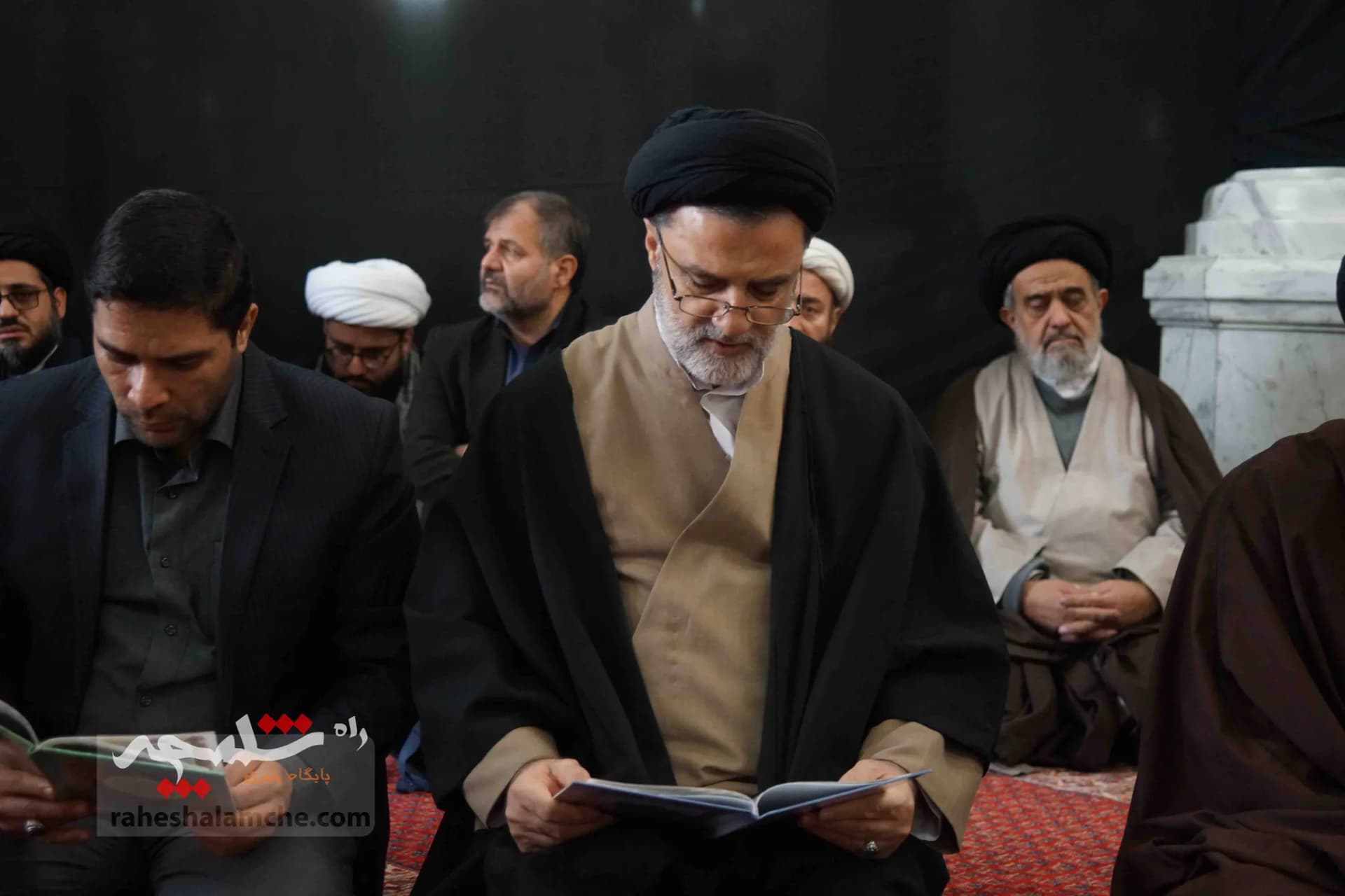 تشییع پیکر آیتالله امامی کاشانی +تصاویر — تصویر 13
