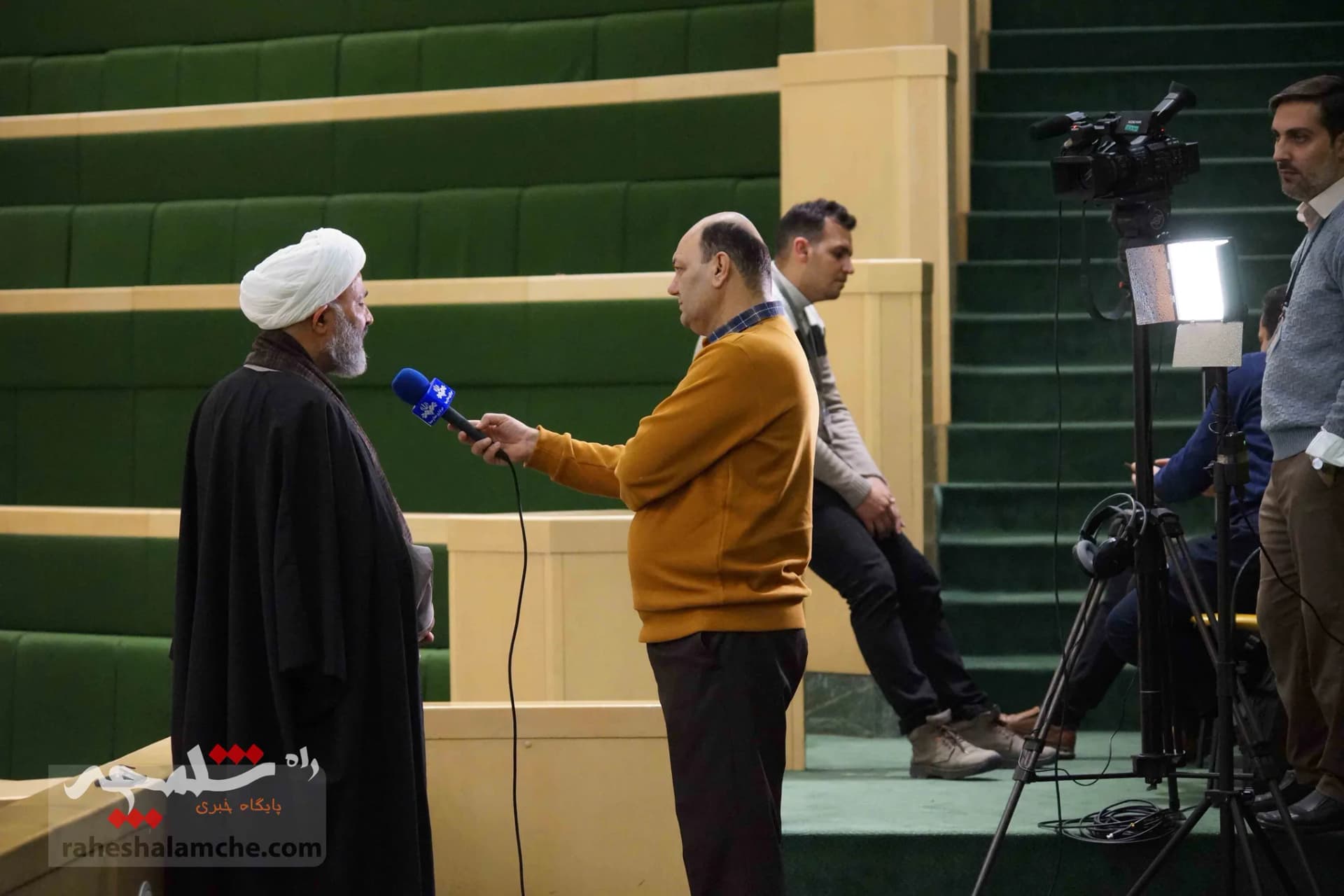 حاشیههای تصویری صحن علنی مجلس — تصویر 35