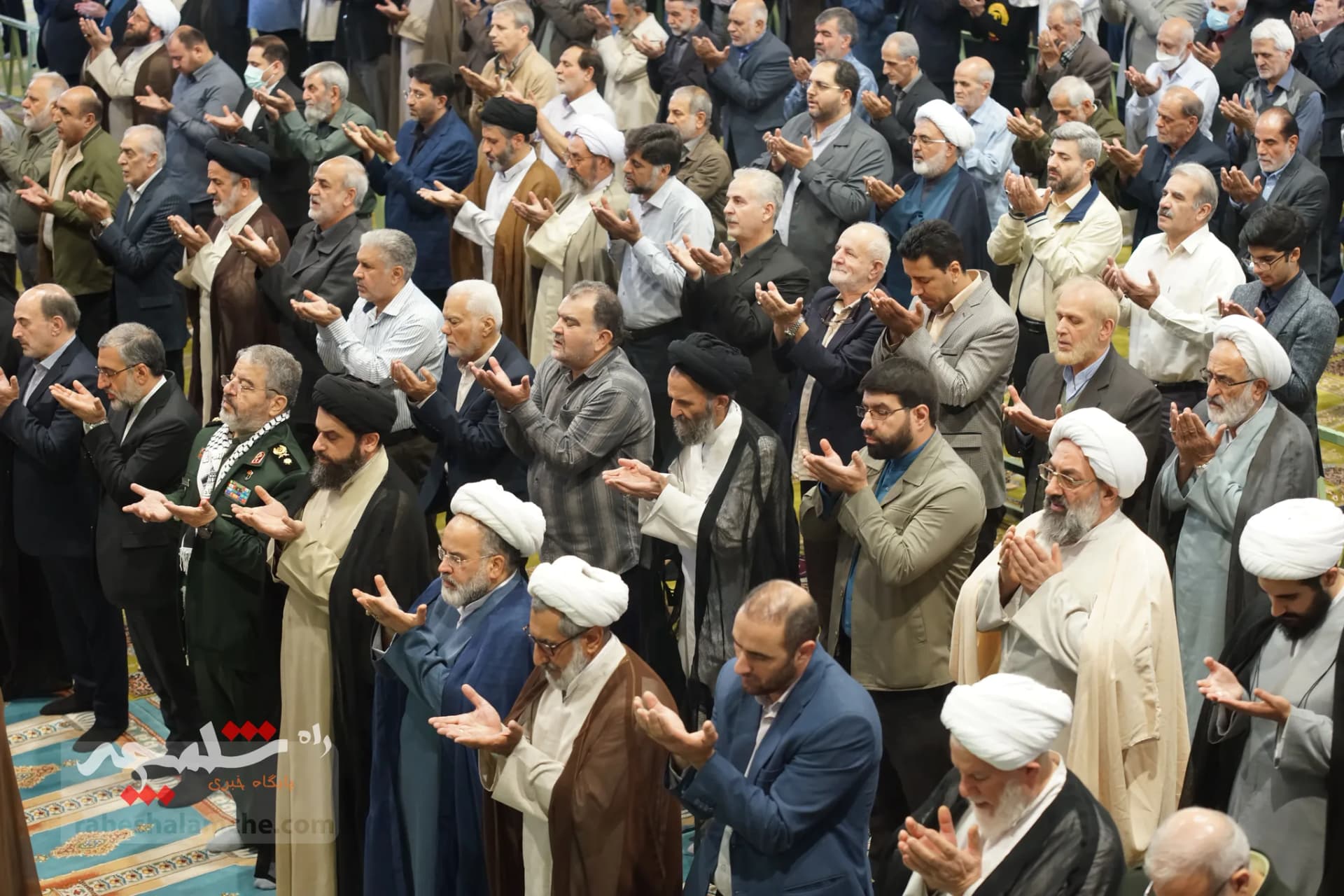 نمازجمعه 5 آبان تهران برگزار شد +تصاویر — تصویر 37