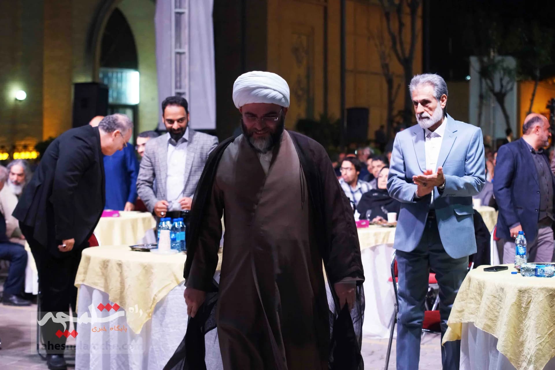 چهره هنر انقلاب سال ۱۴۰۲ انتخاب شد +تصاویر — تصویر 10