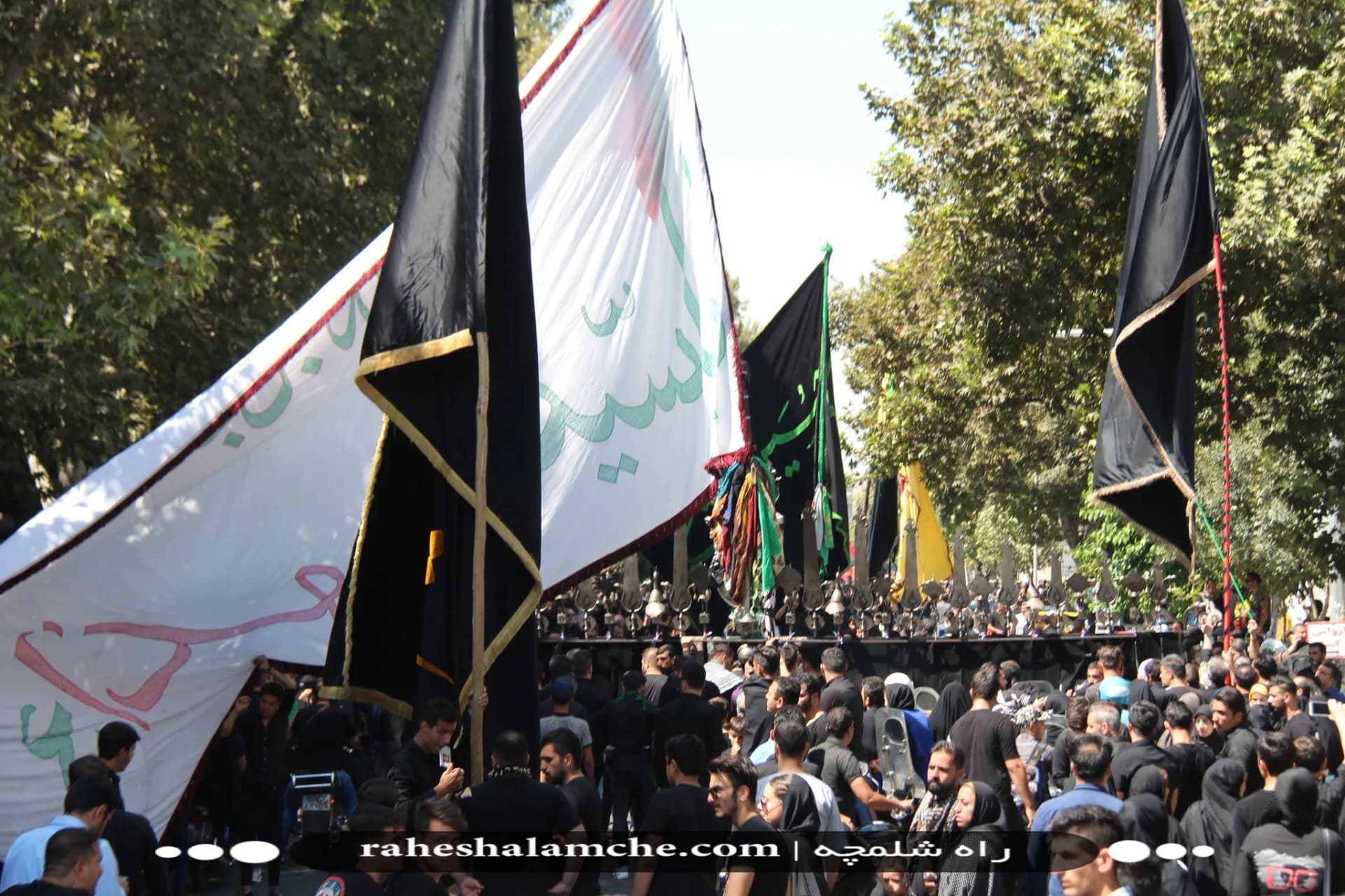 بزرگ ترین کاروان علامت کشی و دسته عزاداری بنیاسد در تهران/ تصاویر — تصویر 62