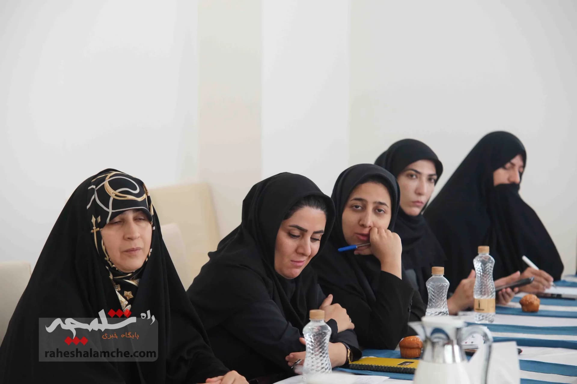 نشست ستاد انتخاباتی زاکانی در امور بینالملل و ایرانیان خارج از کشور +تصاویر — تصویر 10