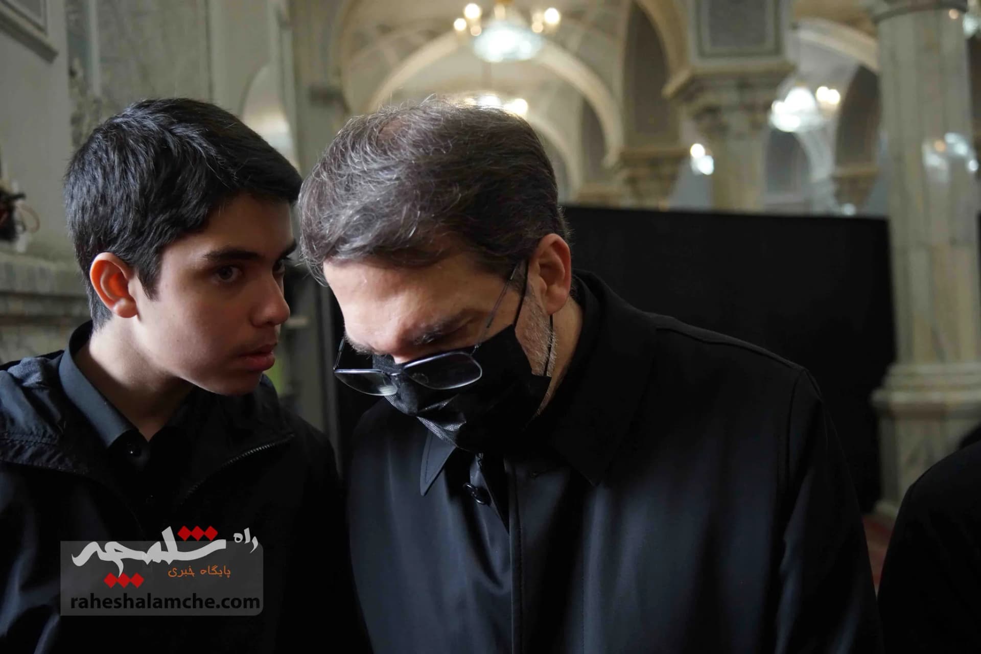 همه شخصیتهایی که در مراسم ترحیم آیتالله امام کاشانی حضور داشتند +تصاویر — تصویر 35